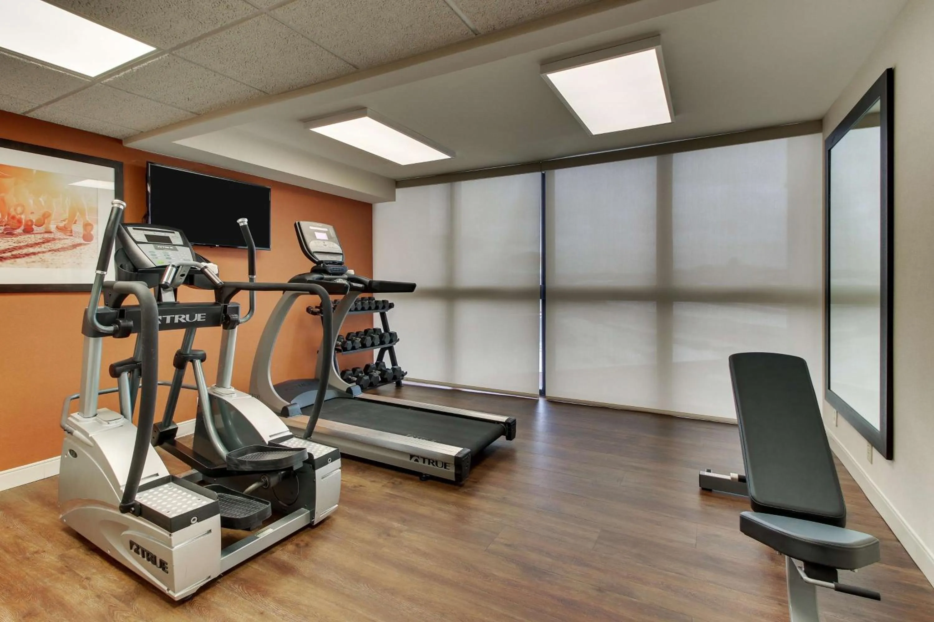 Activities in Pear Tree Inn St. Louis - Arnold