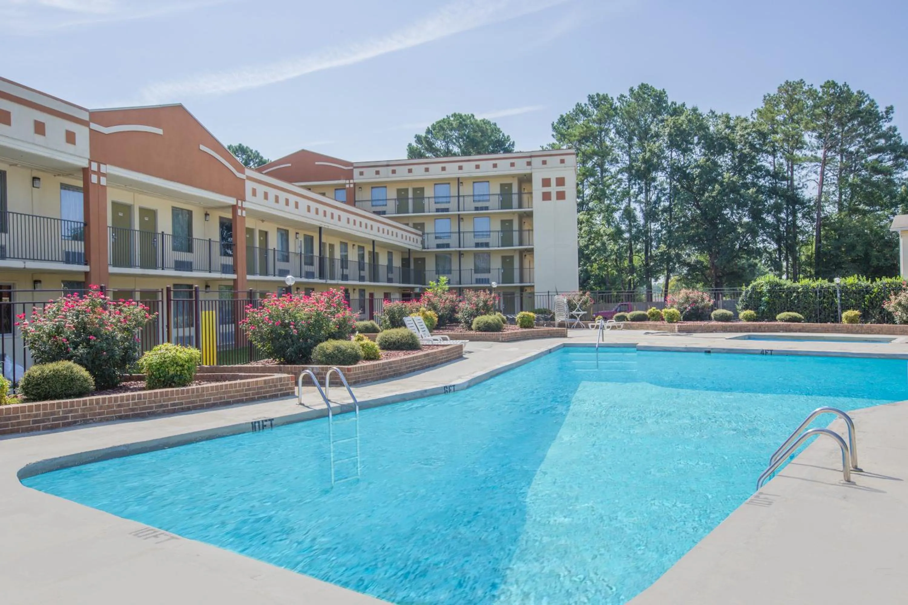 Swimming pool in Super 8 by Wyndham Jasper