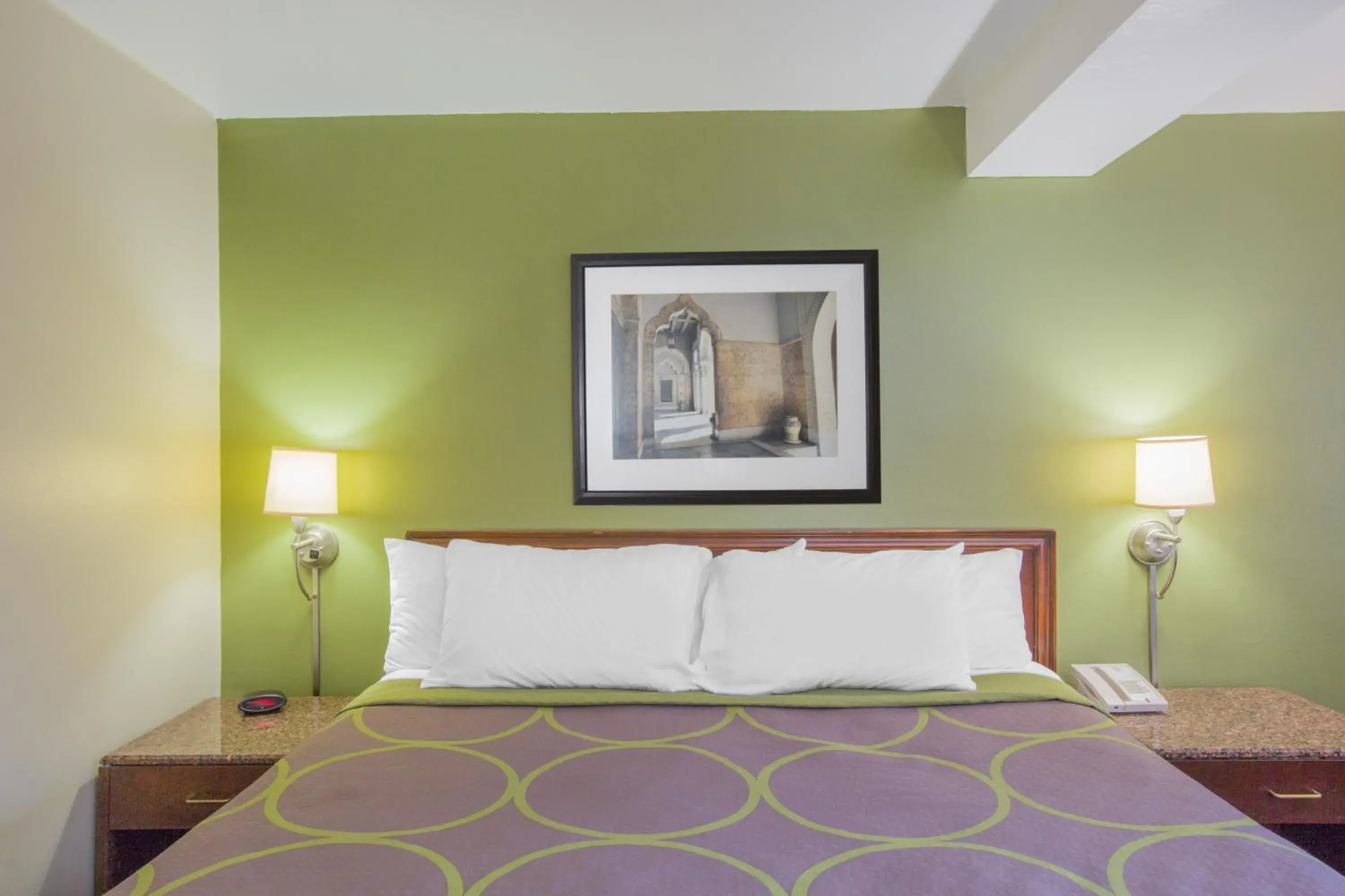 King Room - Non-Smoking in Super 8 by Wyndham Jasper King Room - Non-Smoking in Super 8 by Wyndham Jasper