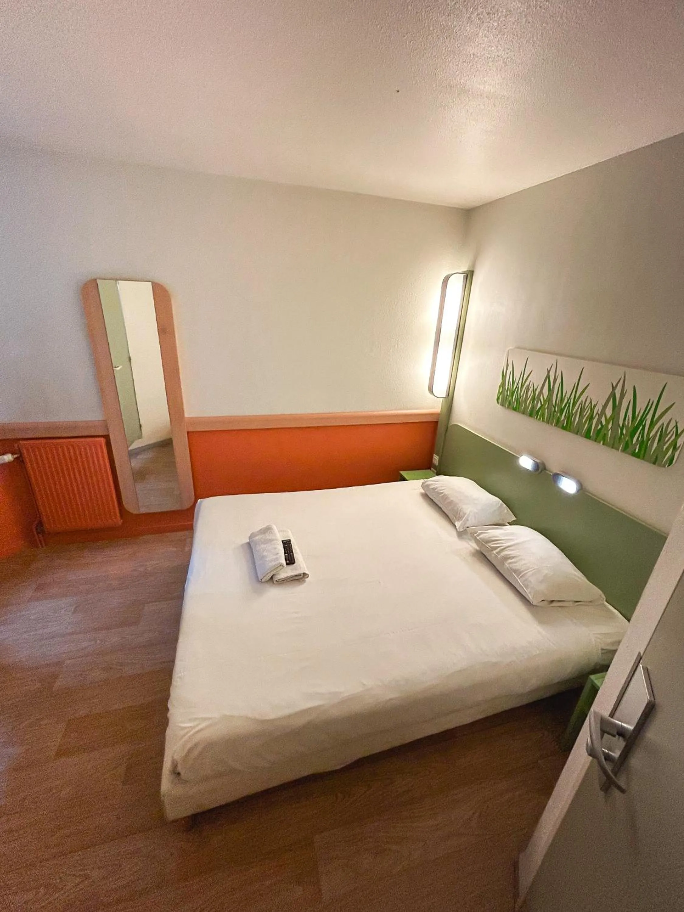 Bed in ibis budget Belfort Centre