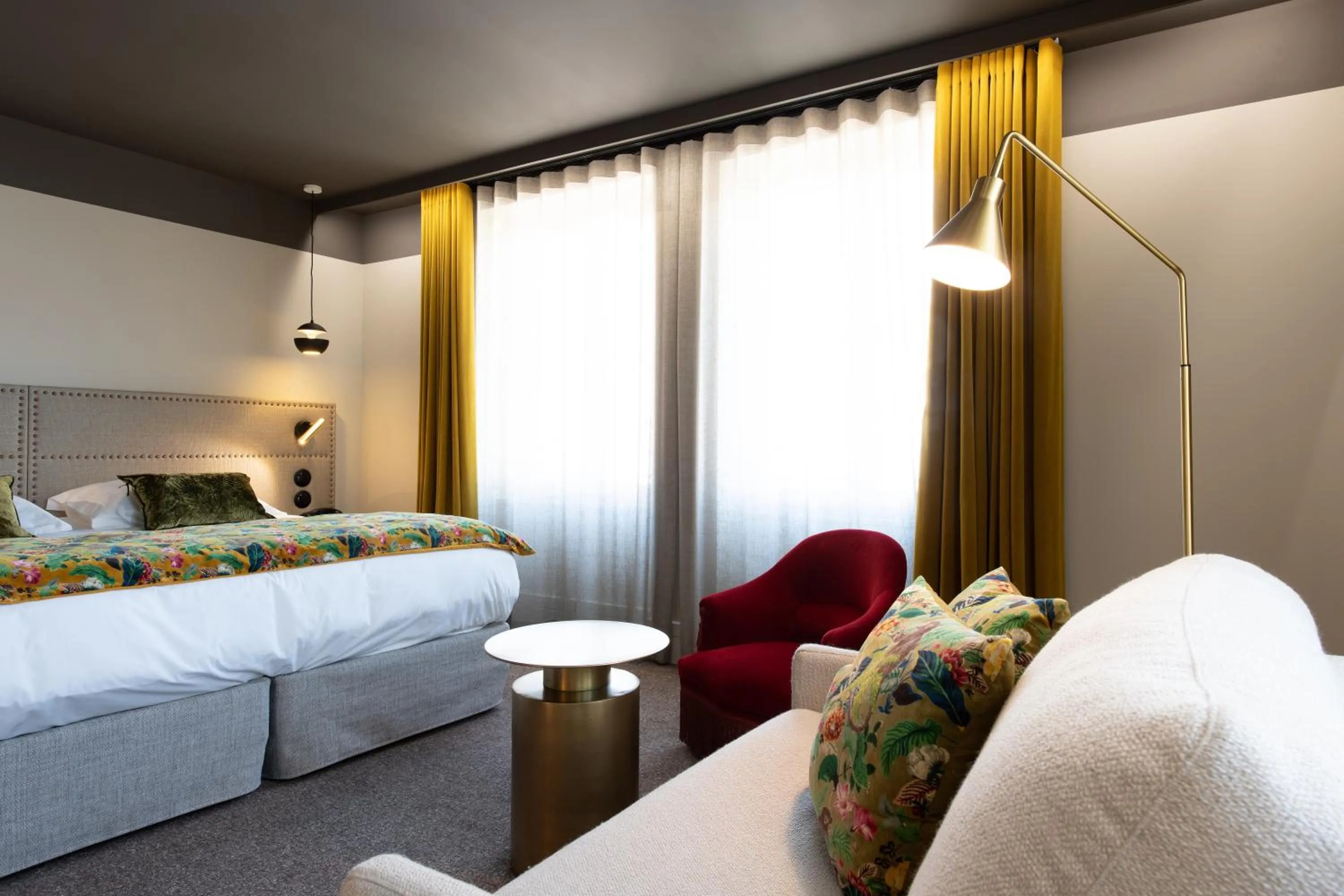 Photo of the whole room, Bed in Hôtel de l'Abbaye Lyon - Boutique Hôtel