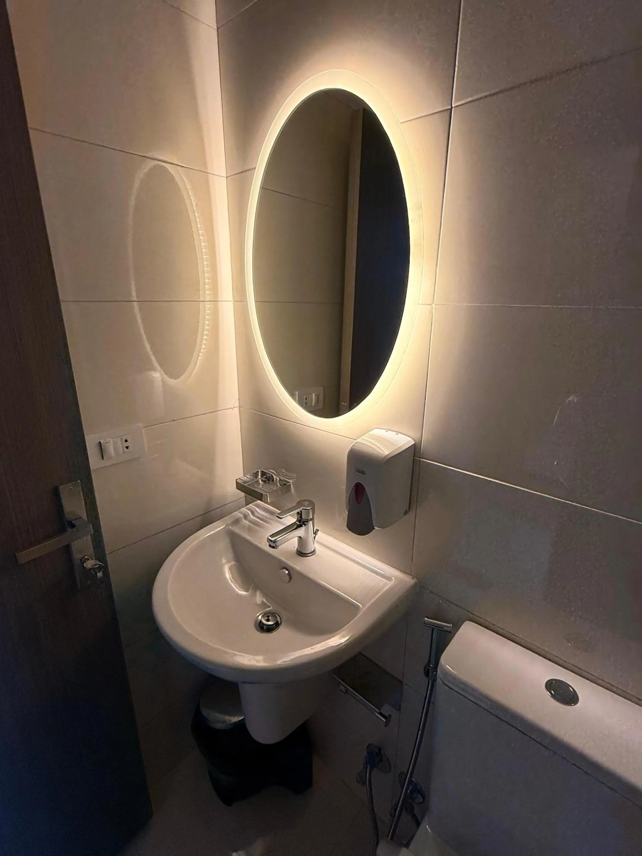 Toilet in Heritage Hostel Cairo