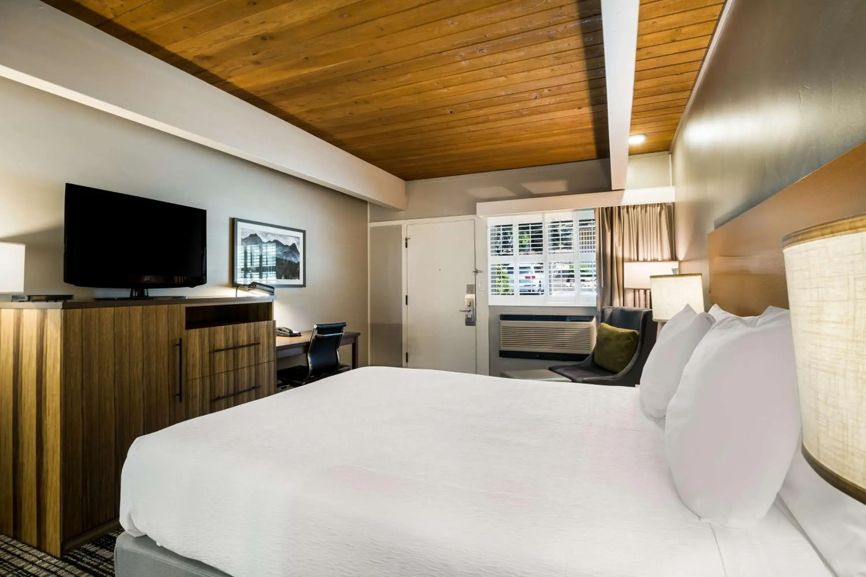 Bedroom, Bed in Best Western Antlers at Glenwood Springs Bedroom, Bed in Best Western Antlers at Glenwood Springs