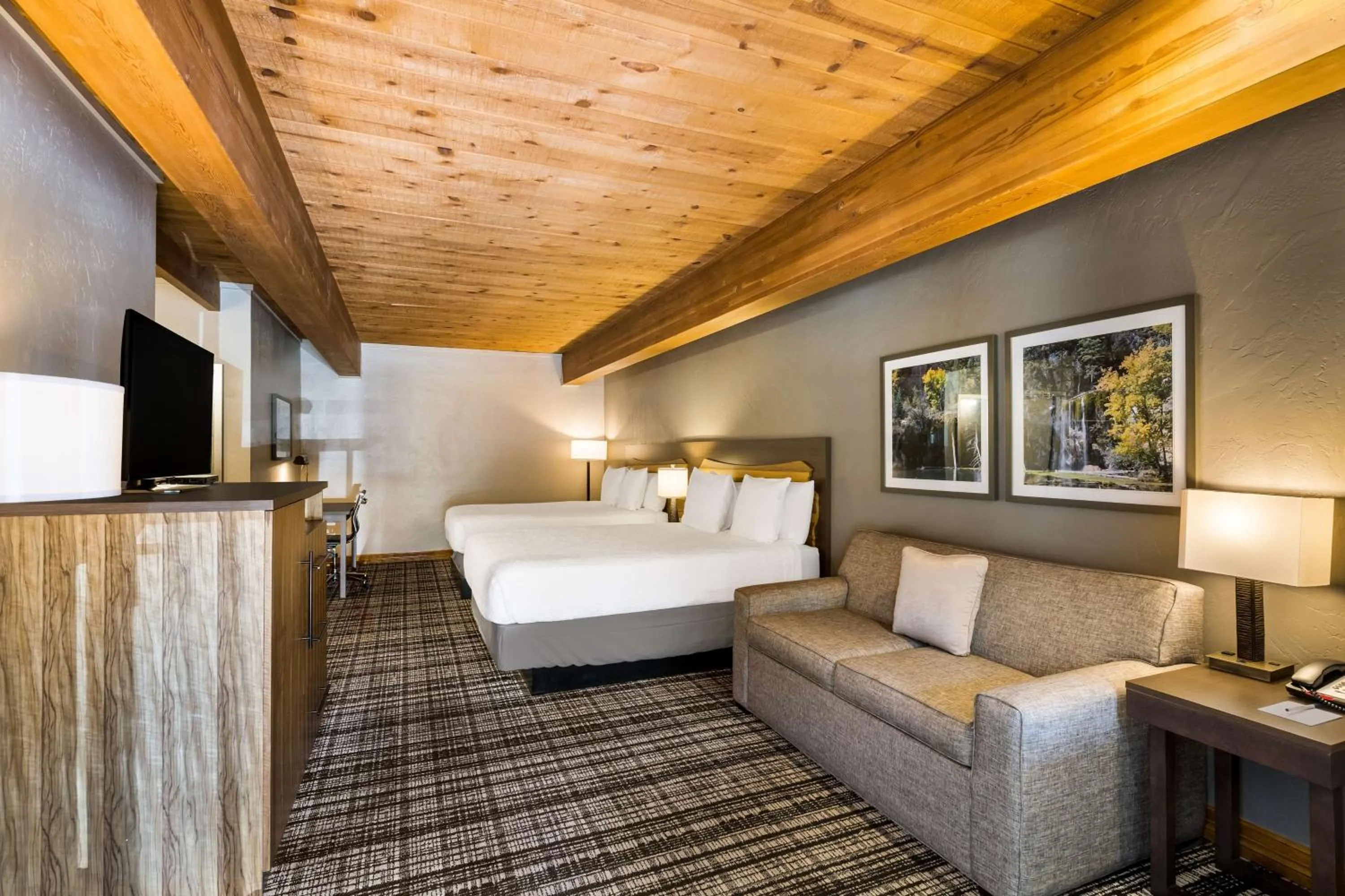 Bedroom, Bed in Best Western Antlers at Glenwood Springs