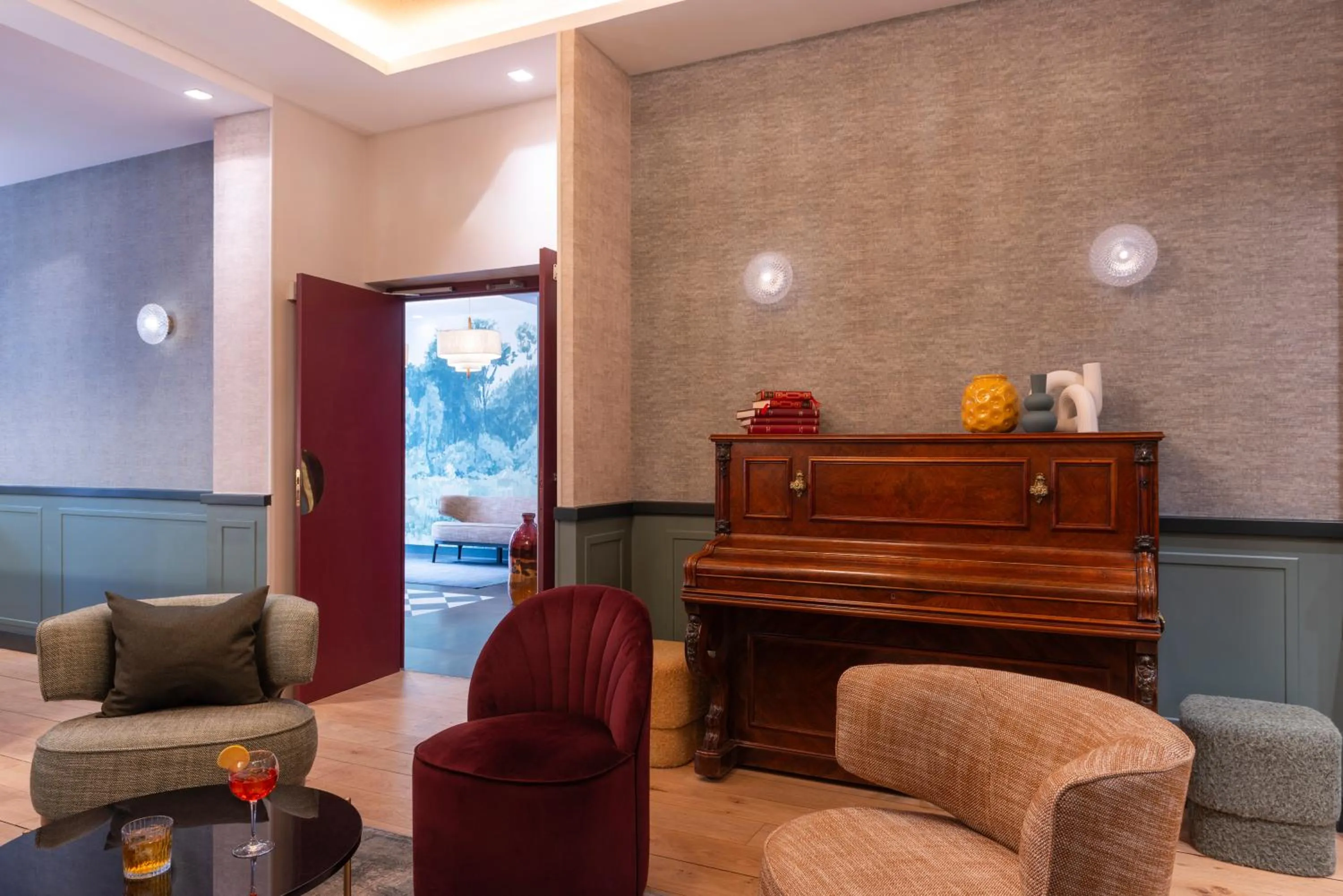 Lobby or reception in Hôtel Brittany