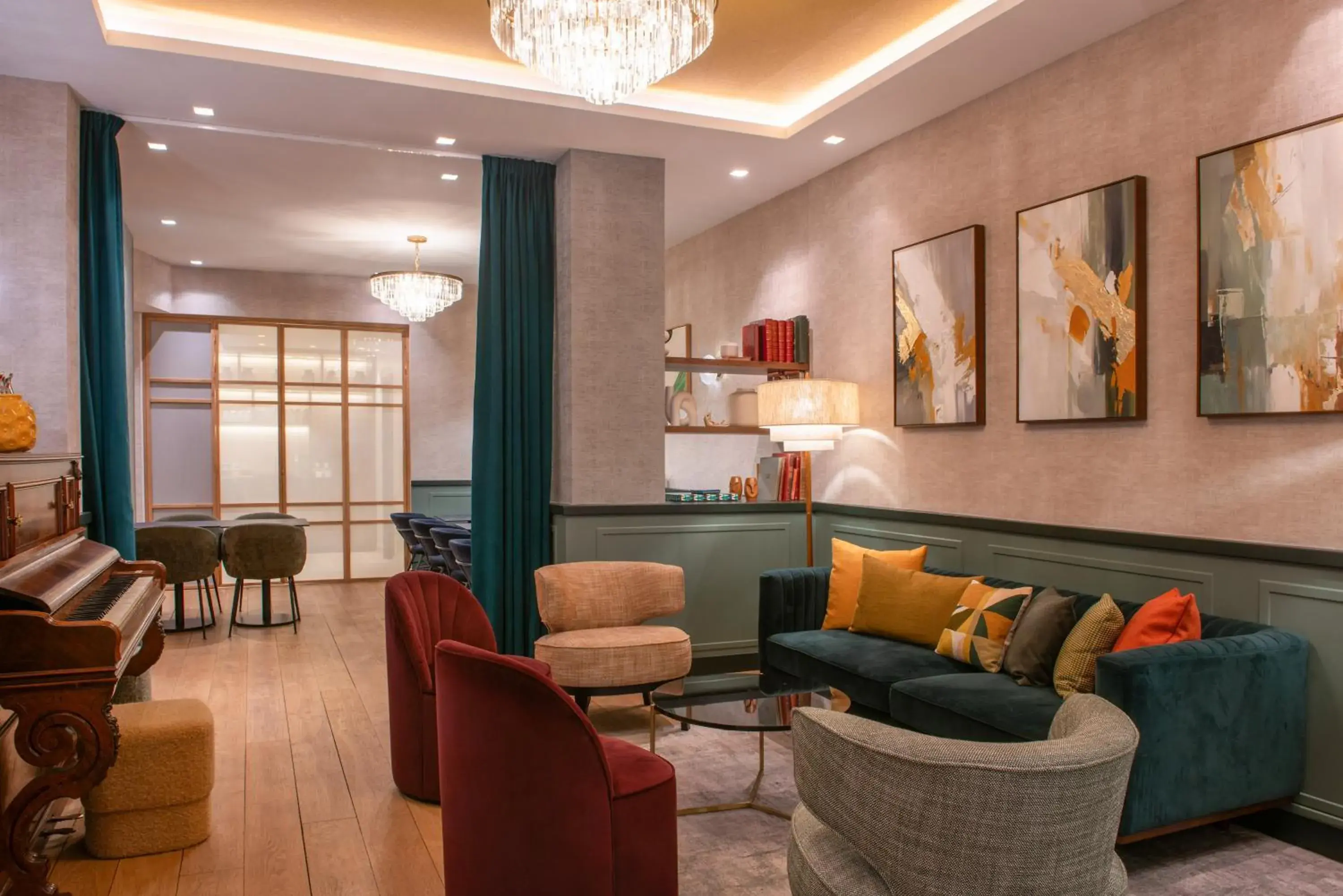 Lobby or reception in Hôtel Brittany Lobby or reception in Hôtel Brittany