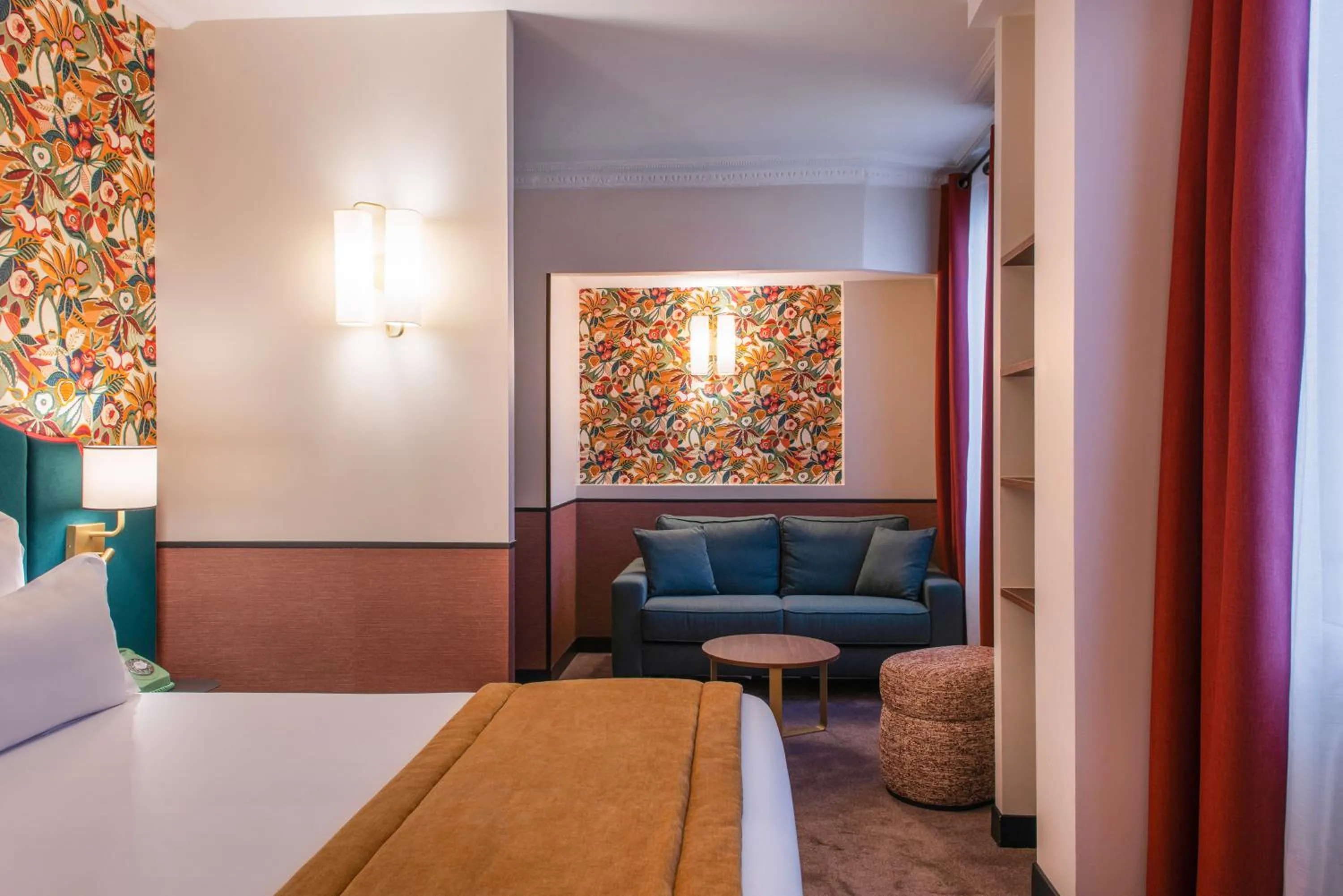 Bedroom, Bed in Hôtel Brittany