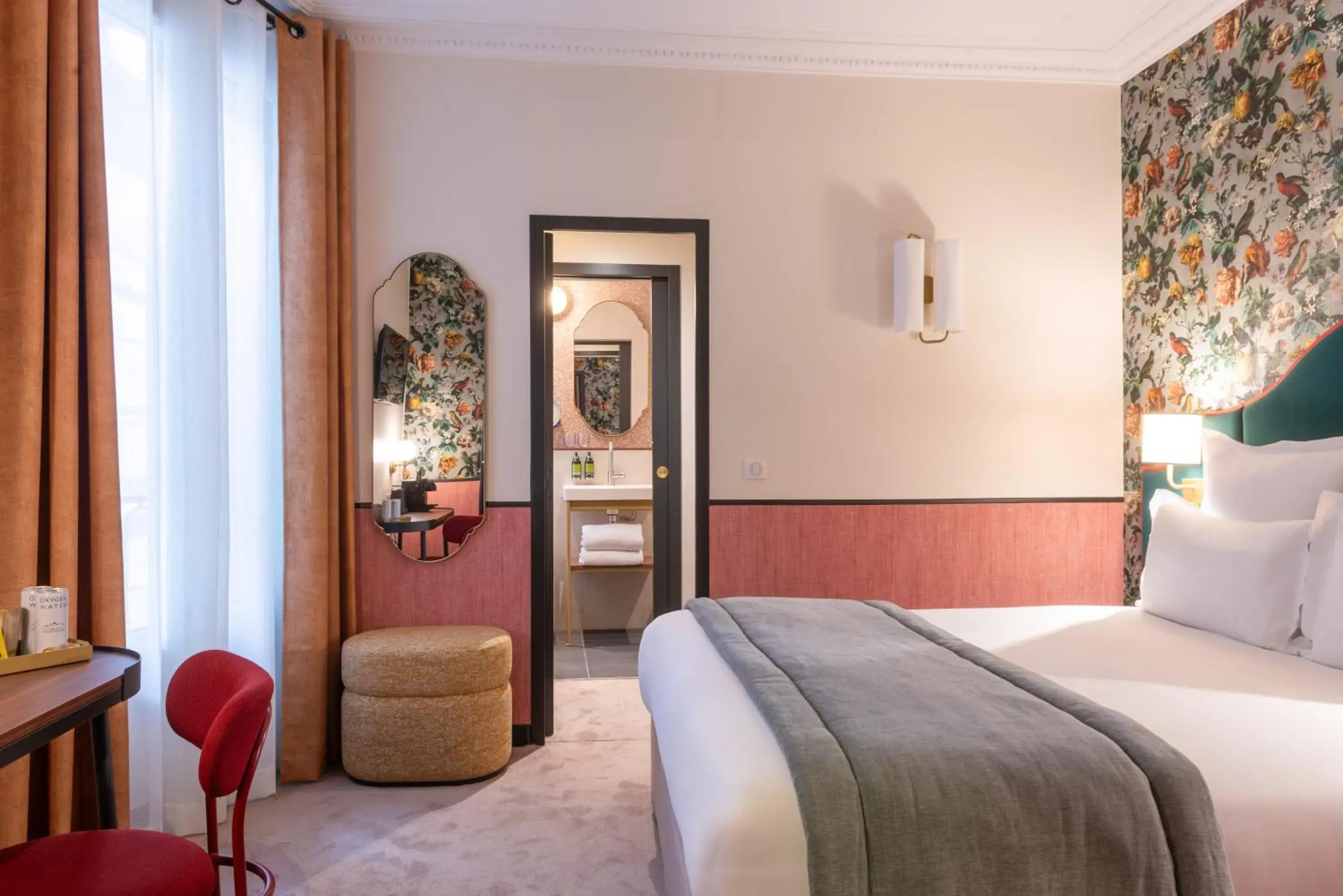 Bedroom, Bed in Hôtel Brittany Bedroom, Bed in Hôtel Brittany