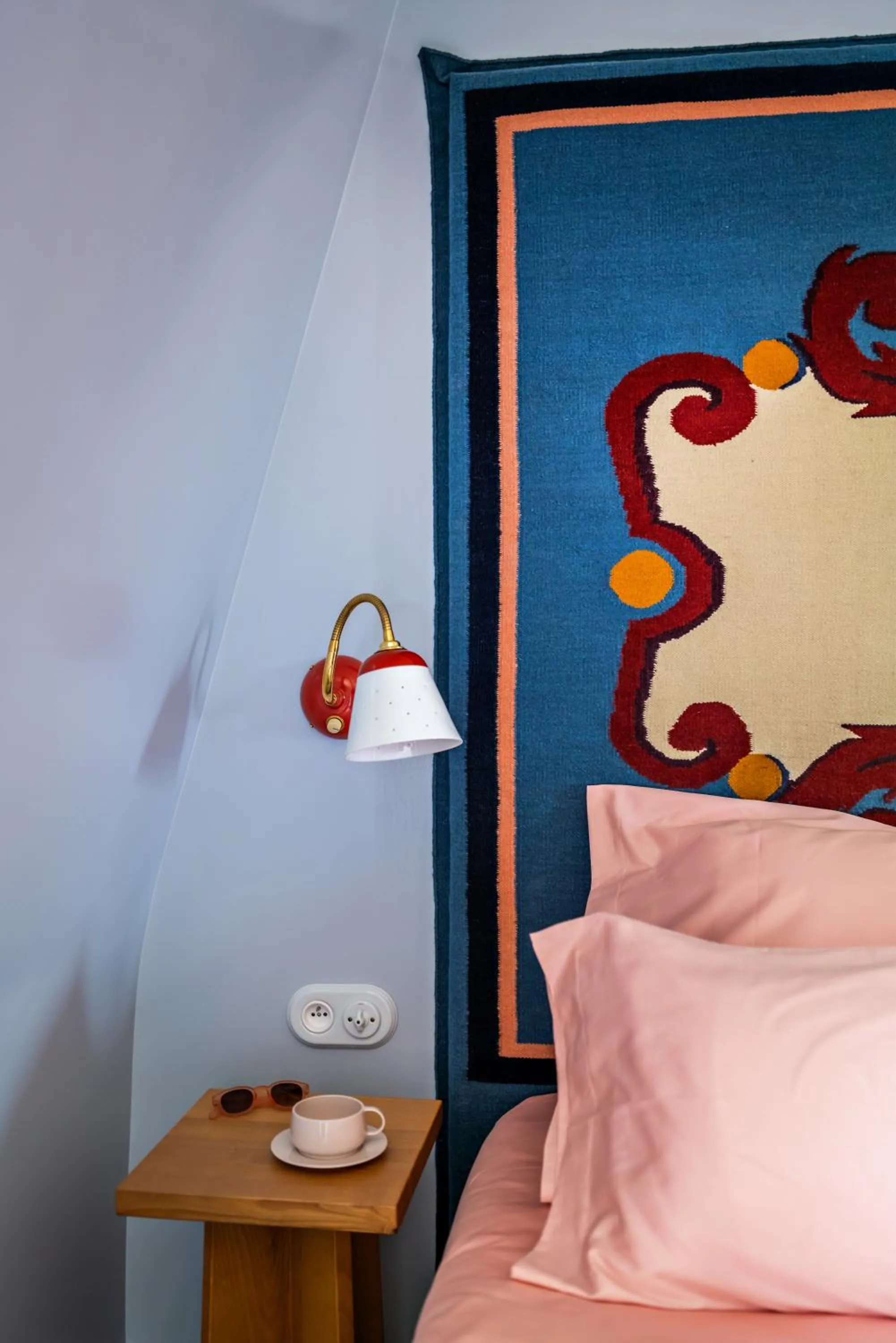 Decorative detail, Bed in Hôtel de La Boétie