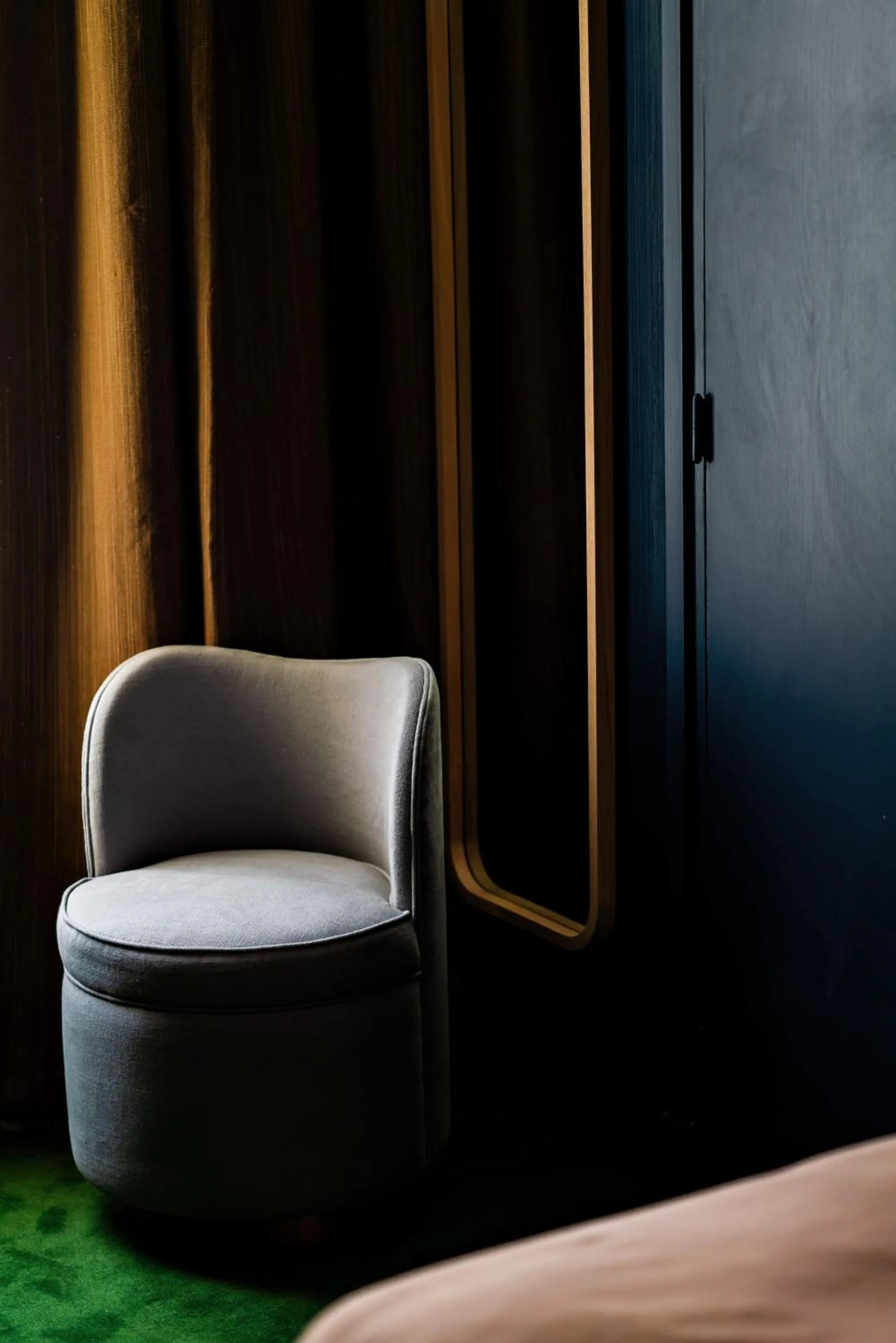 Bedroom in Hôtel de La Boétie