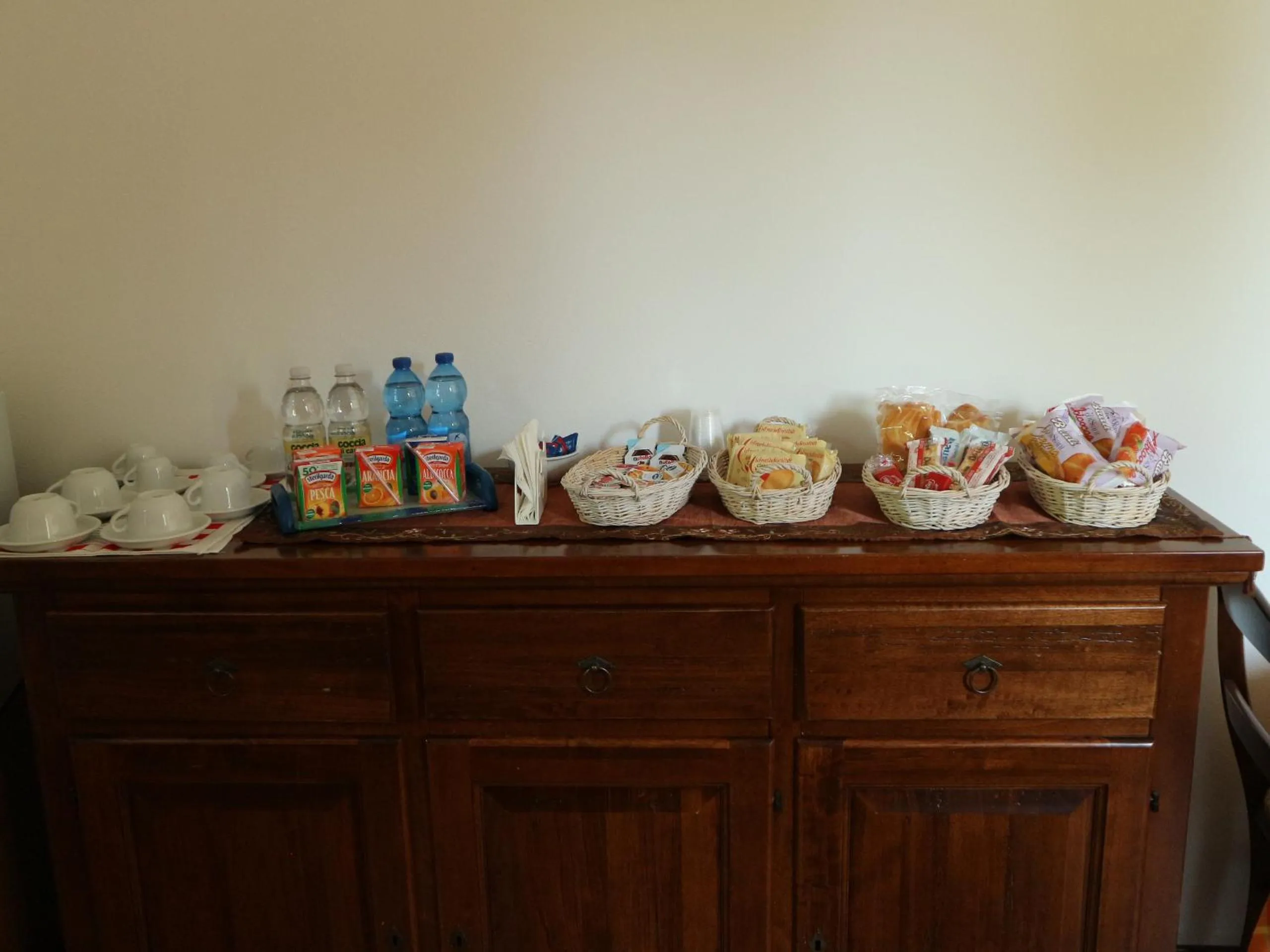 Buffet breakfast in B&B Primula House