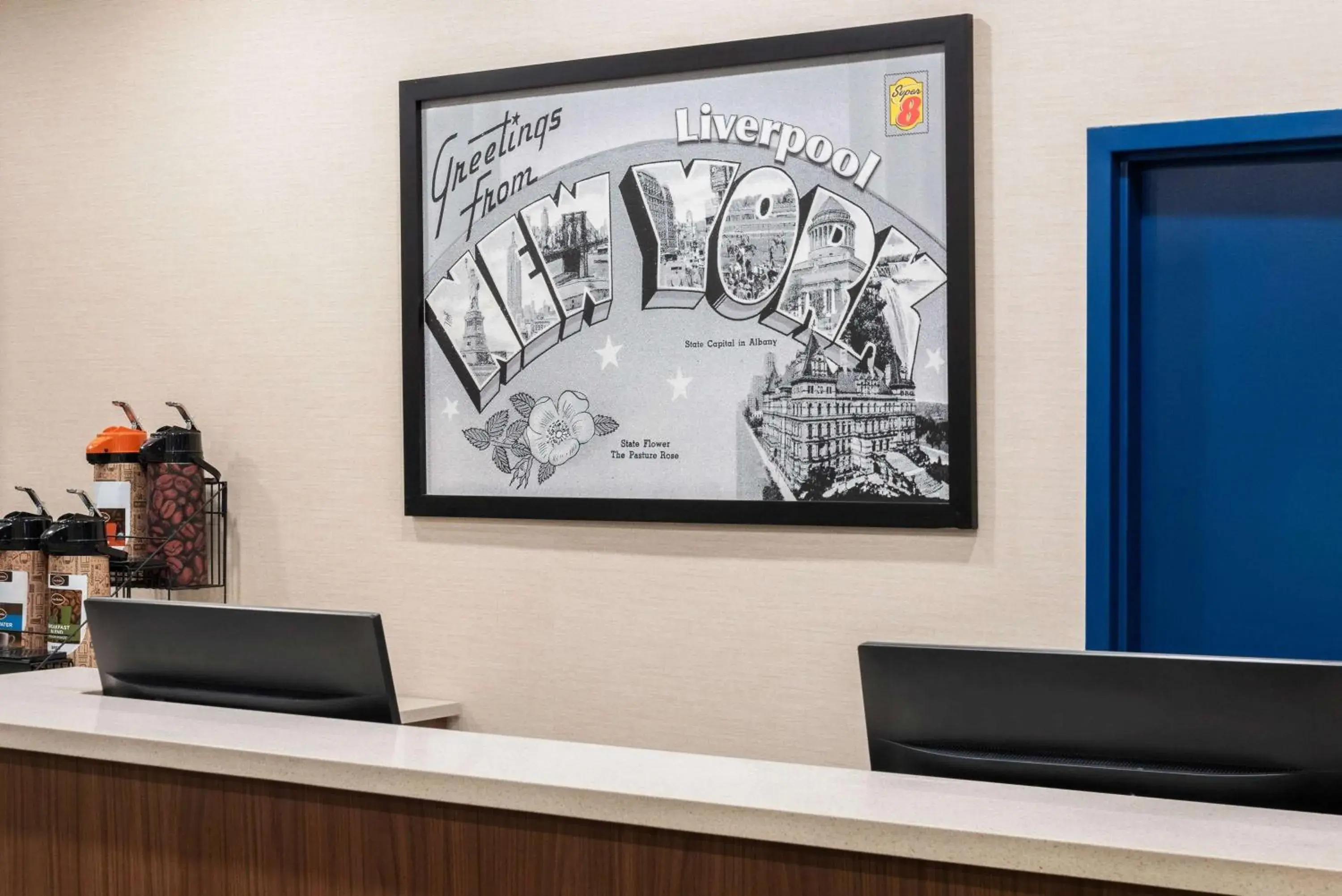 Lobby or reception in Super 8 by Wyndham Liverpool/Syracuse North Airport Lobby or reception in Super 8 by Wyndham Liverpool/Syracuse North Airport