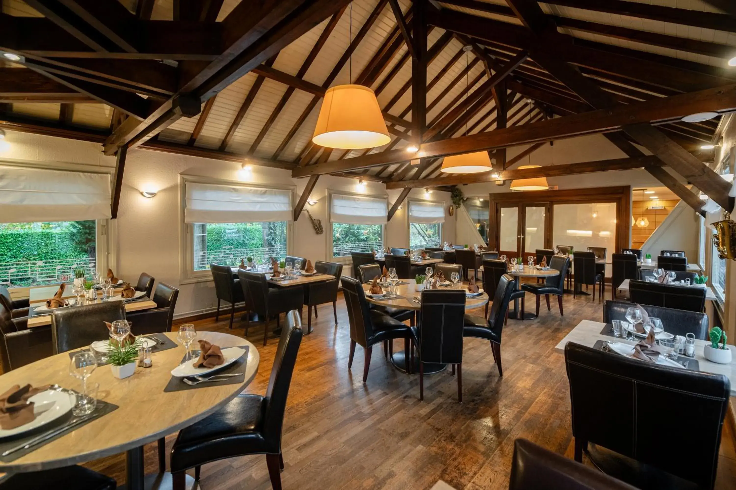 Restaurant/places to eat in Logis Hôtel Des Acacias Lille Neuville en Ferrain, Restaurant l'Acacias Gourmand Restaurant/places to eat in Logis Hôtel Des Acacias Lille Neuville en Ferrain, Restaurant l'Acacias Gourmand