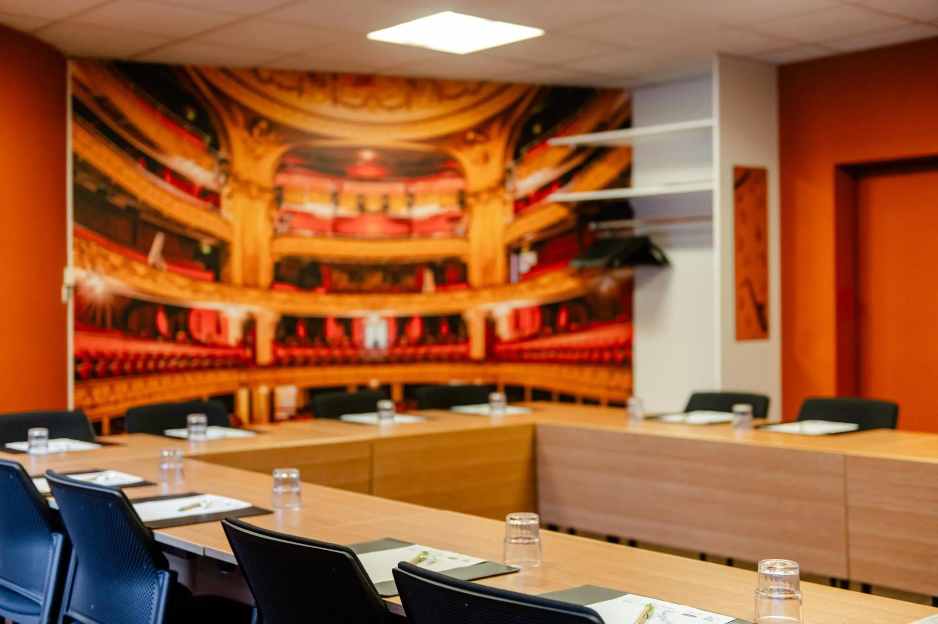 Meeting/conference room in Logis Hôtel Des Acacias Lille Neuville en Ferrain, Restaurant l'Acacias Gourmand