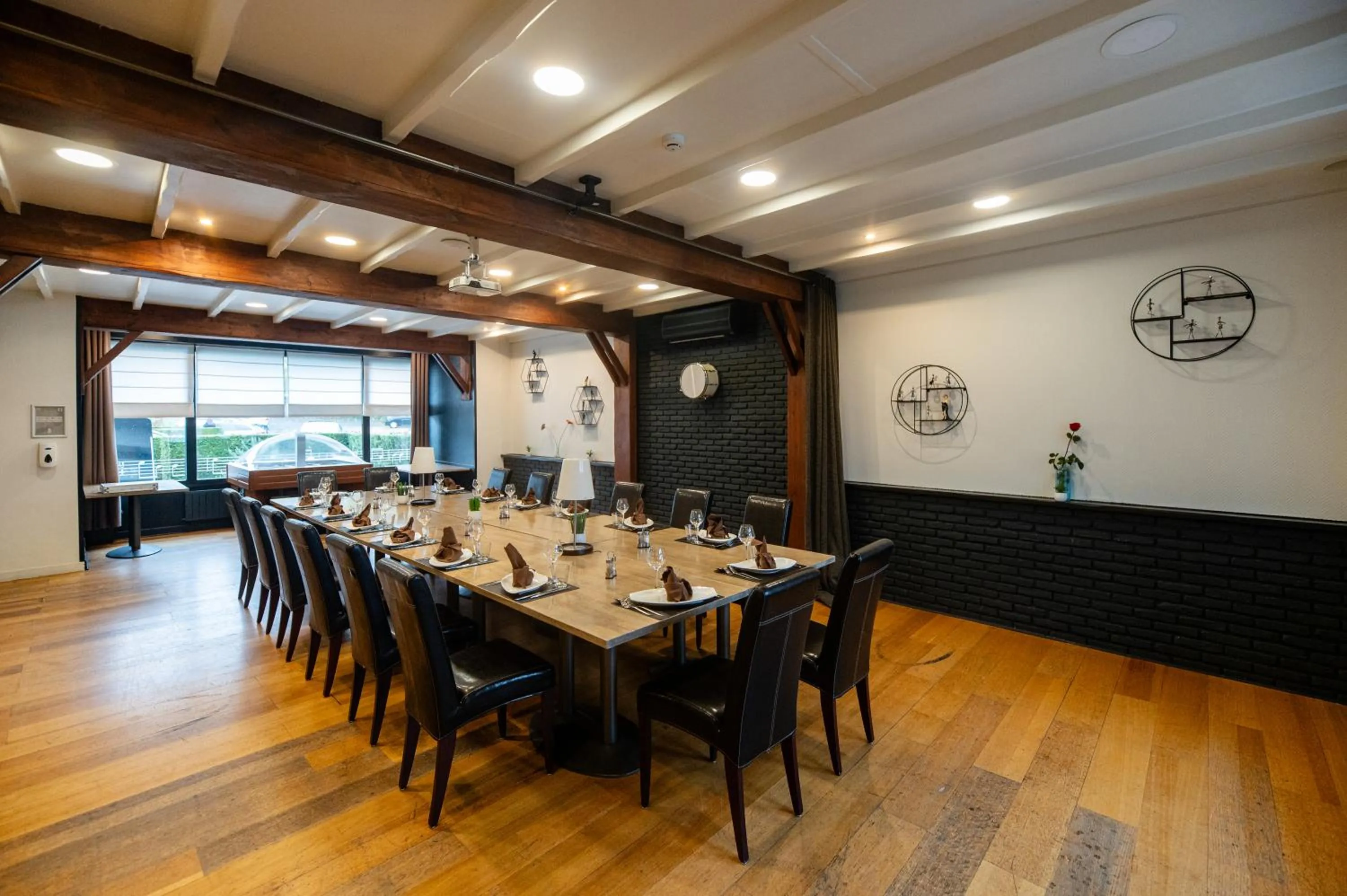 Banquet/Function facilities in Logis Hôtel Des Acacias Lille Neuville en Ferrain, Restaurant l'Acacias Gourmand