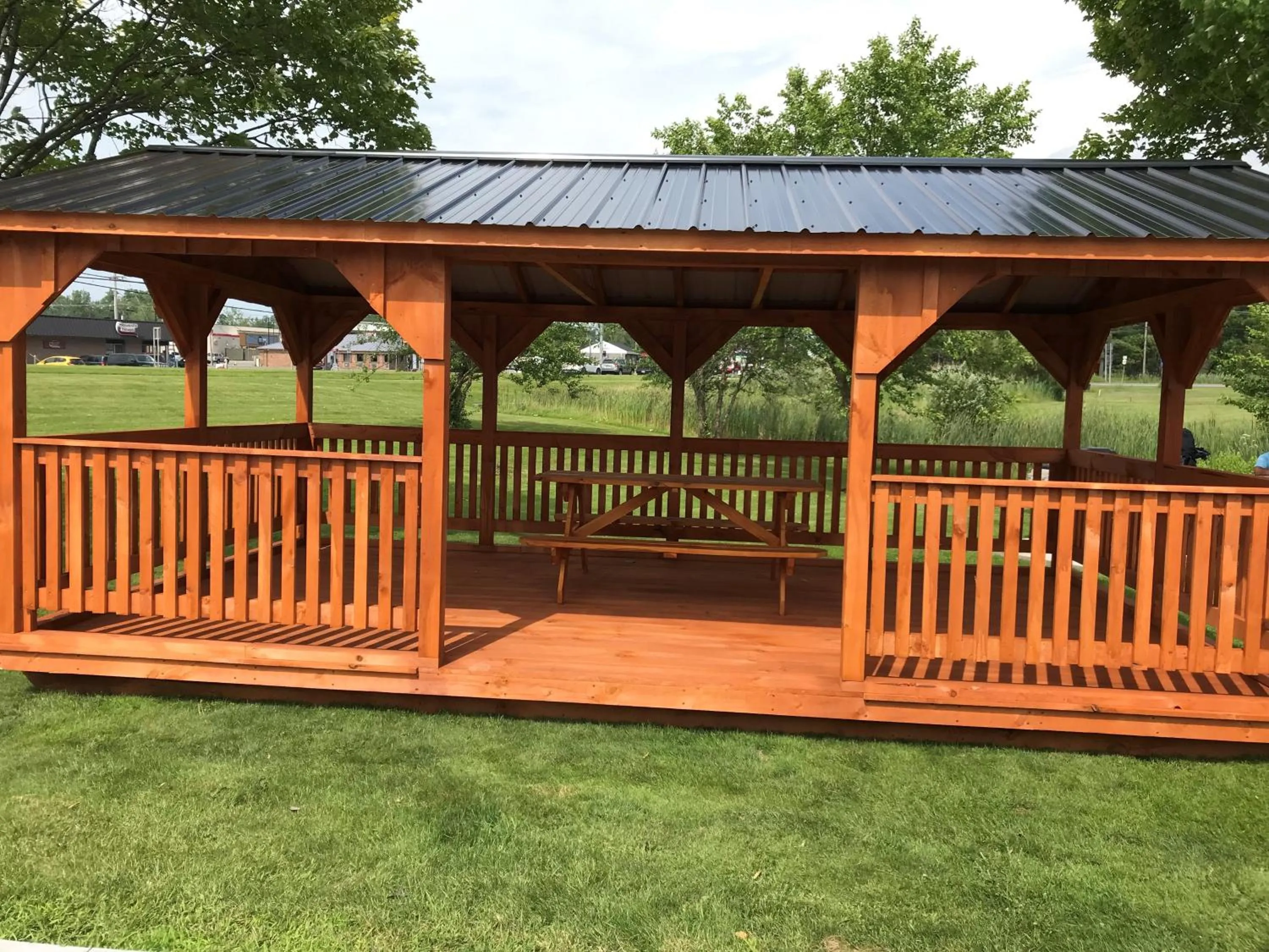 BBQ facilities in Best Western University Inn