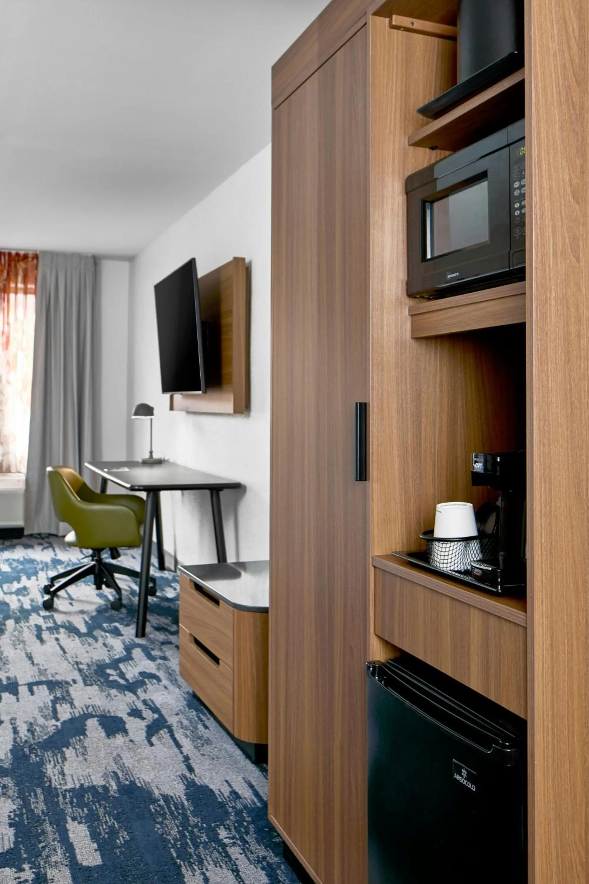 Photo of the whole room, Bed in Fairfield by Marriott Inn & Suites LaGrange