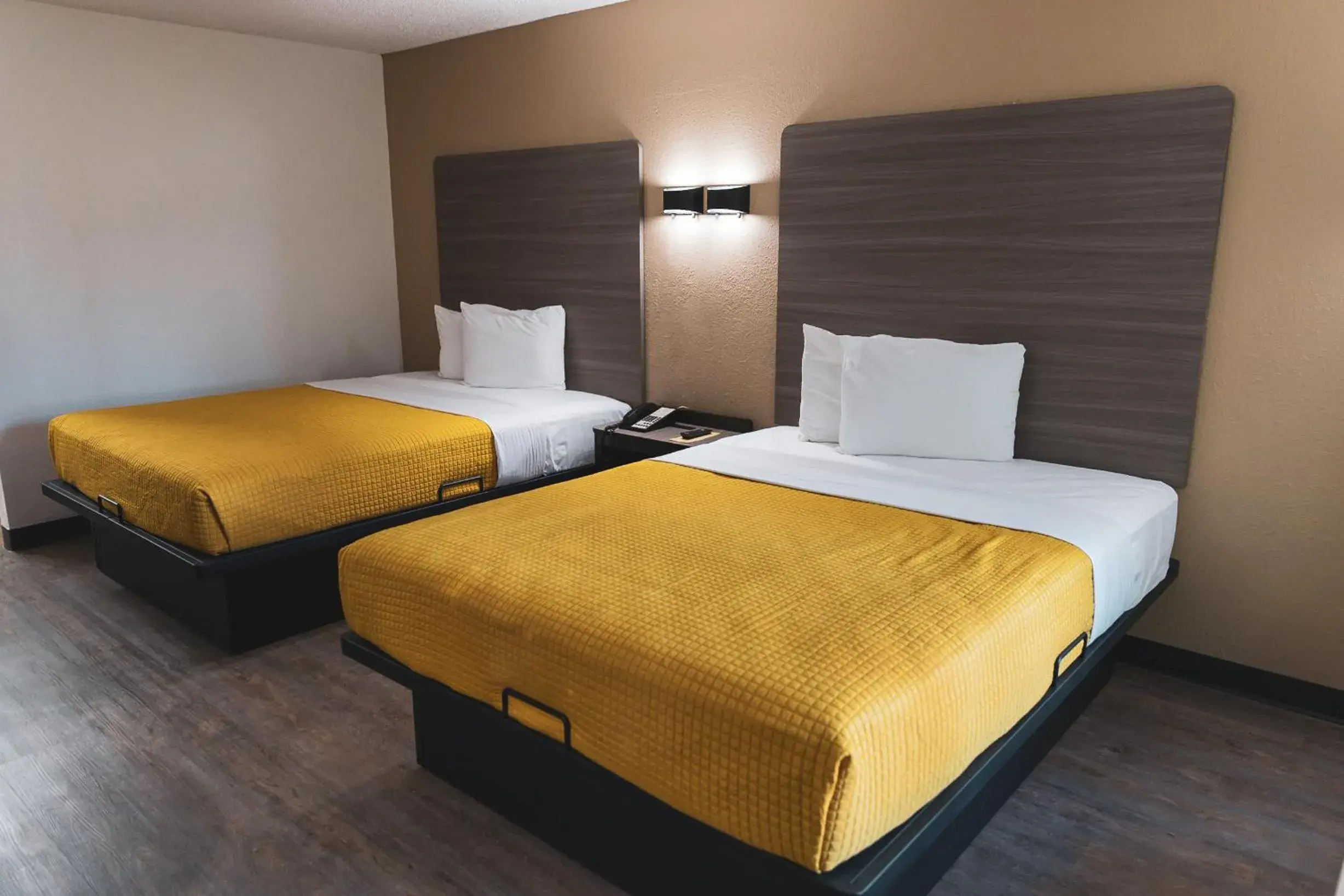 Double Room with Two Double Beds - Smoking in Express Inn & Suites Double Room with Two Double Beds - Smoking in Express Inn & Suites