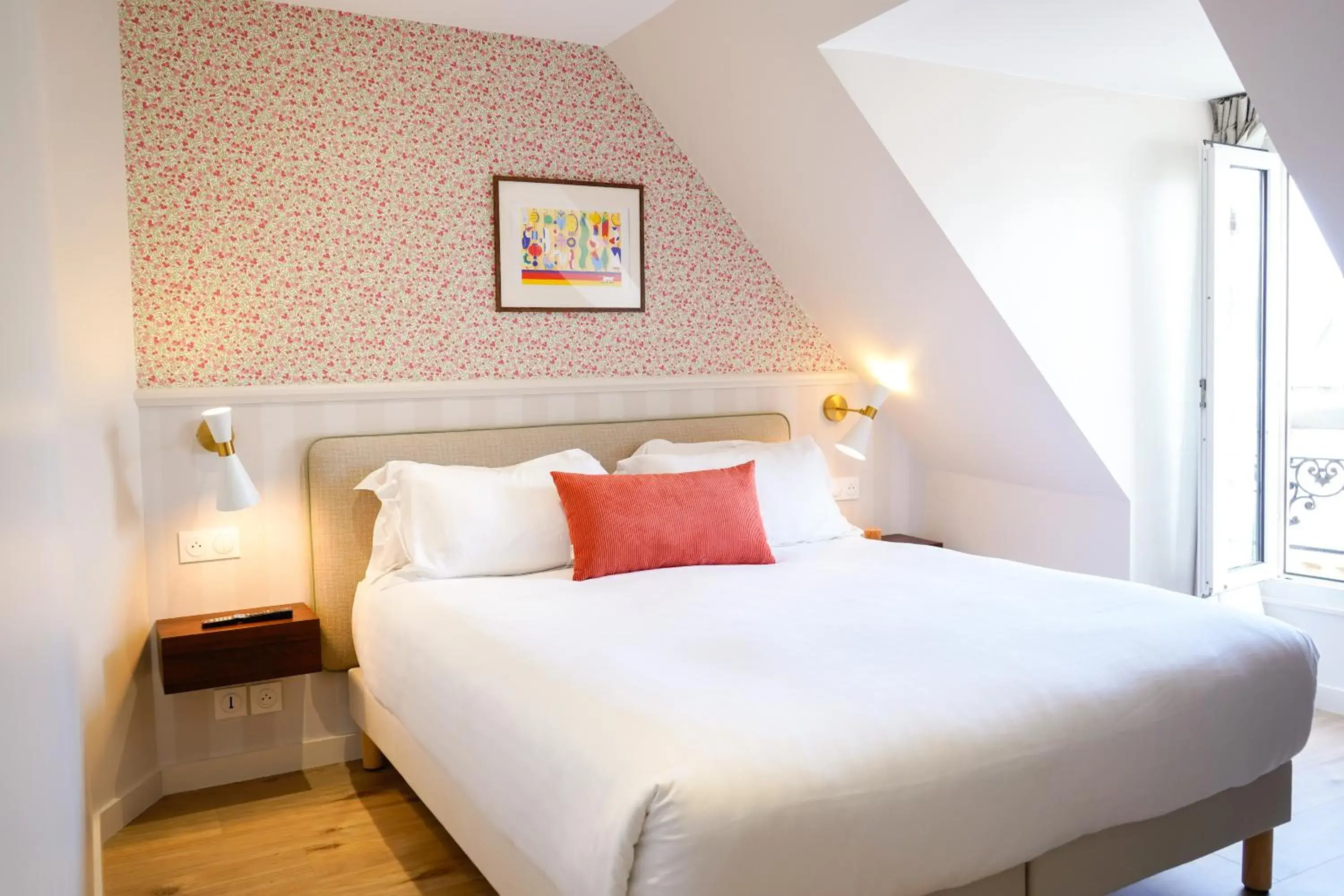 Photo of the whole room, Bed in Joli Môme Photo of the whole room, Bed in Joli Môme