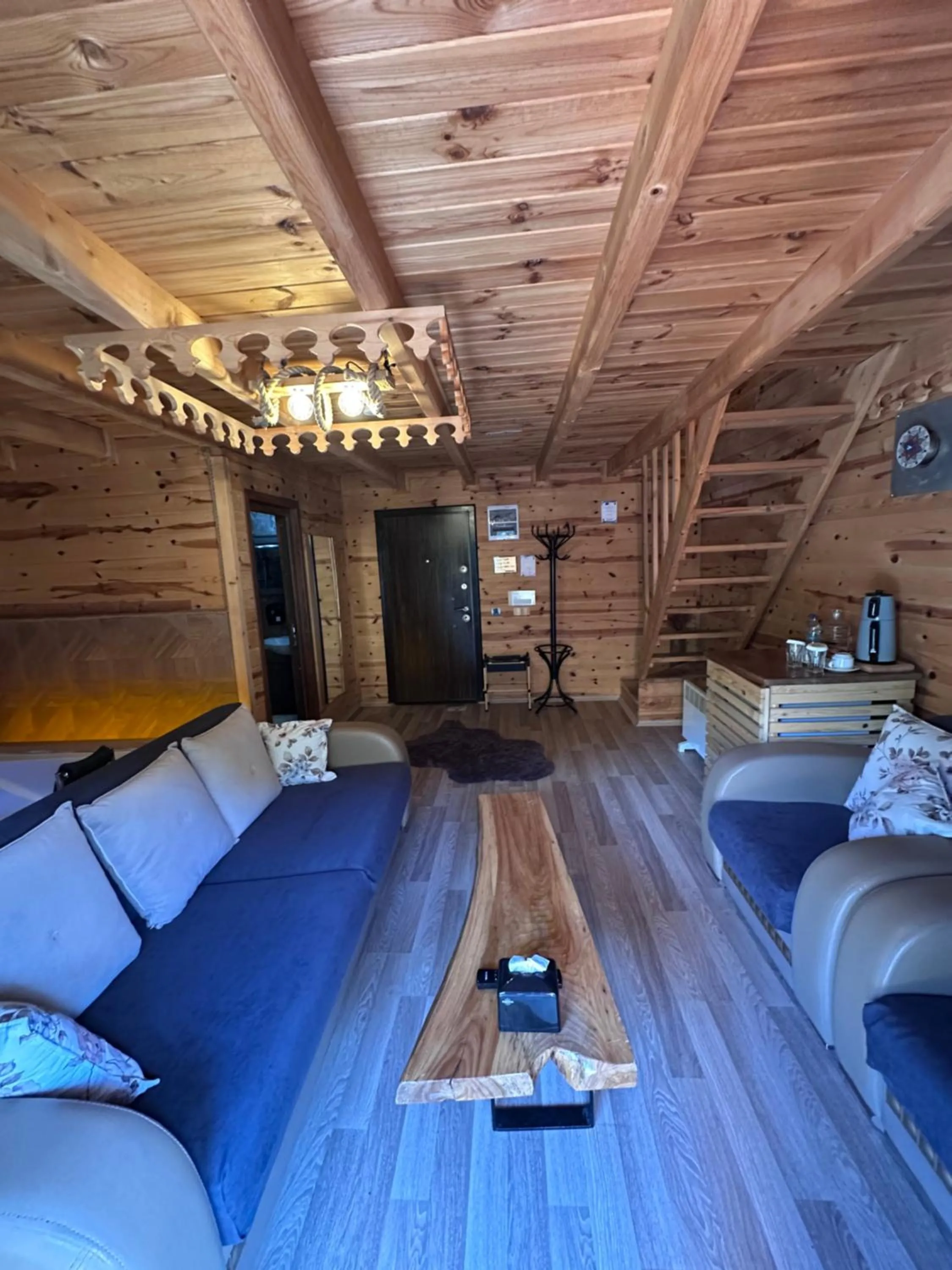 HiraBungalov