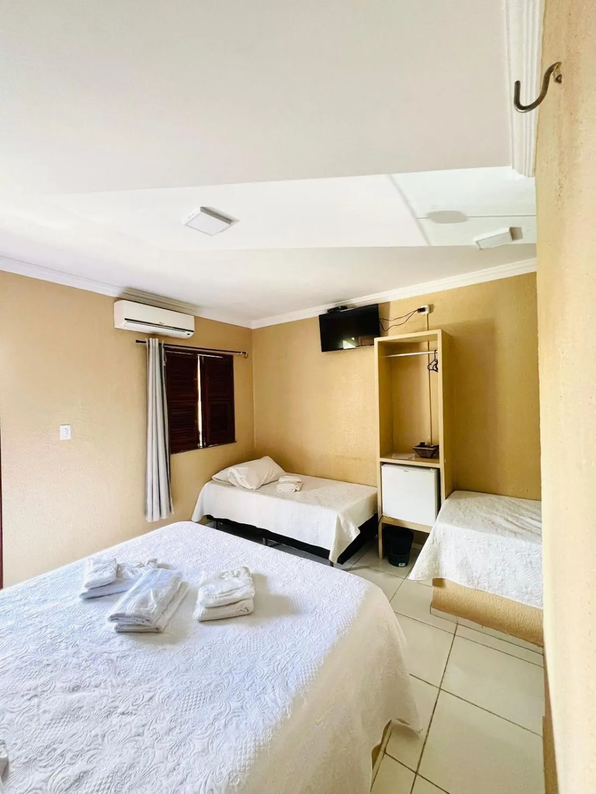 Superior Family Room in Hotel Pinto Martins