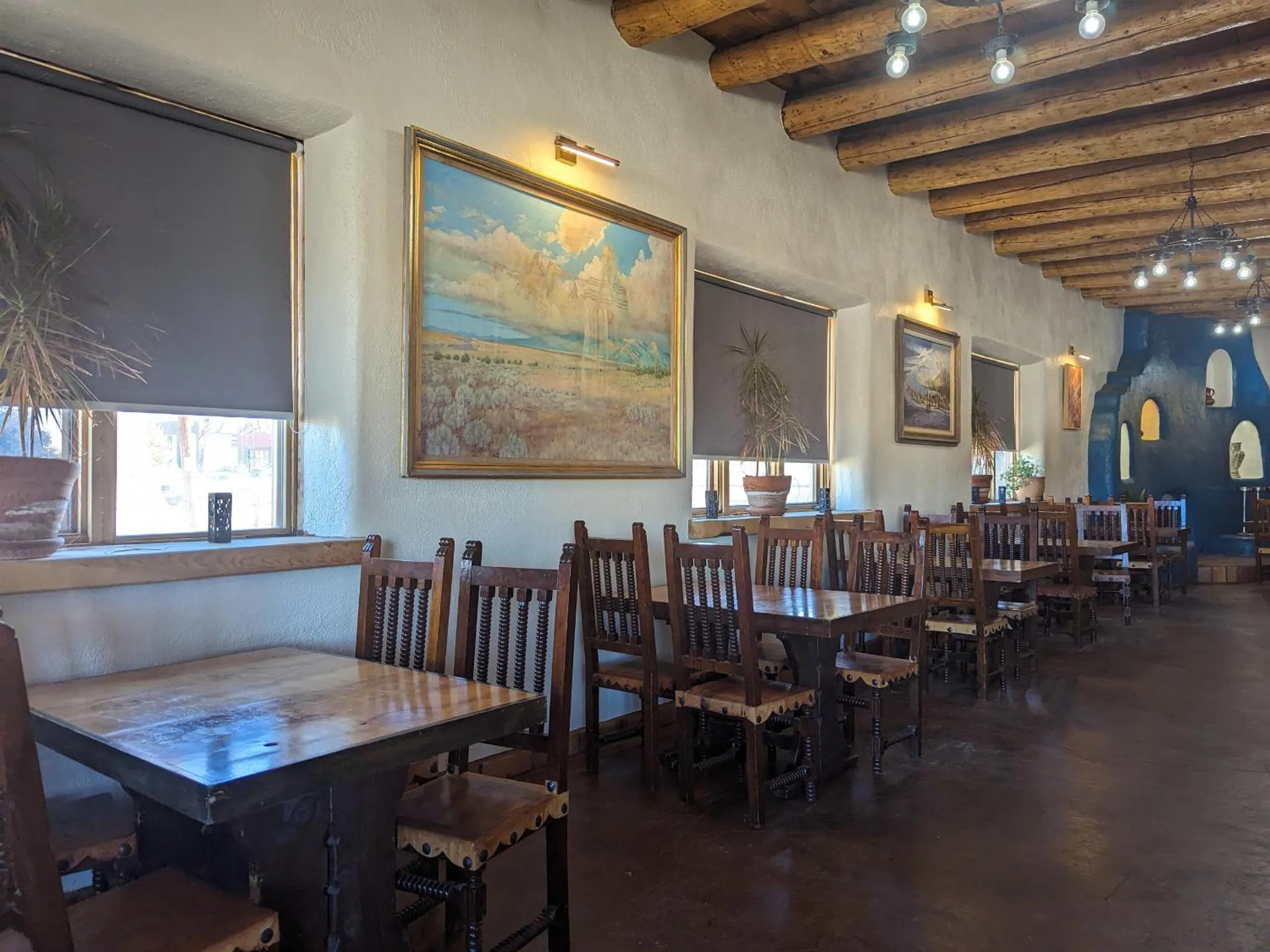 Property building in Sagebrush Inn & Suites