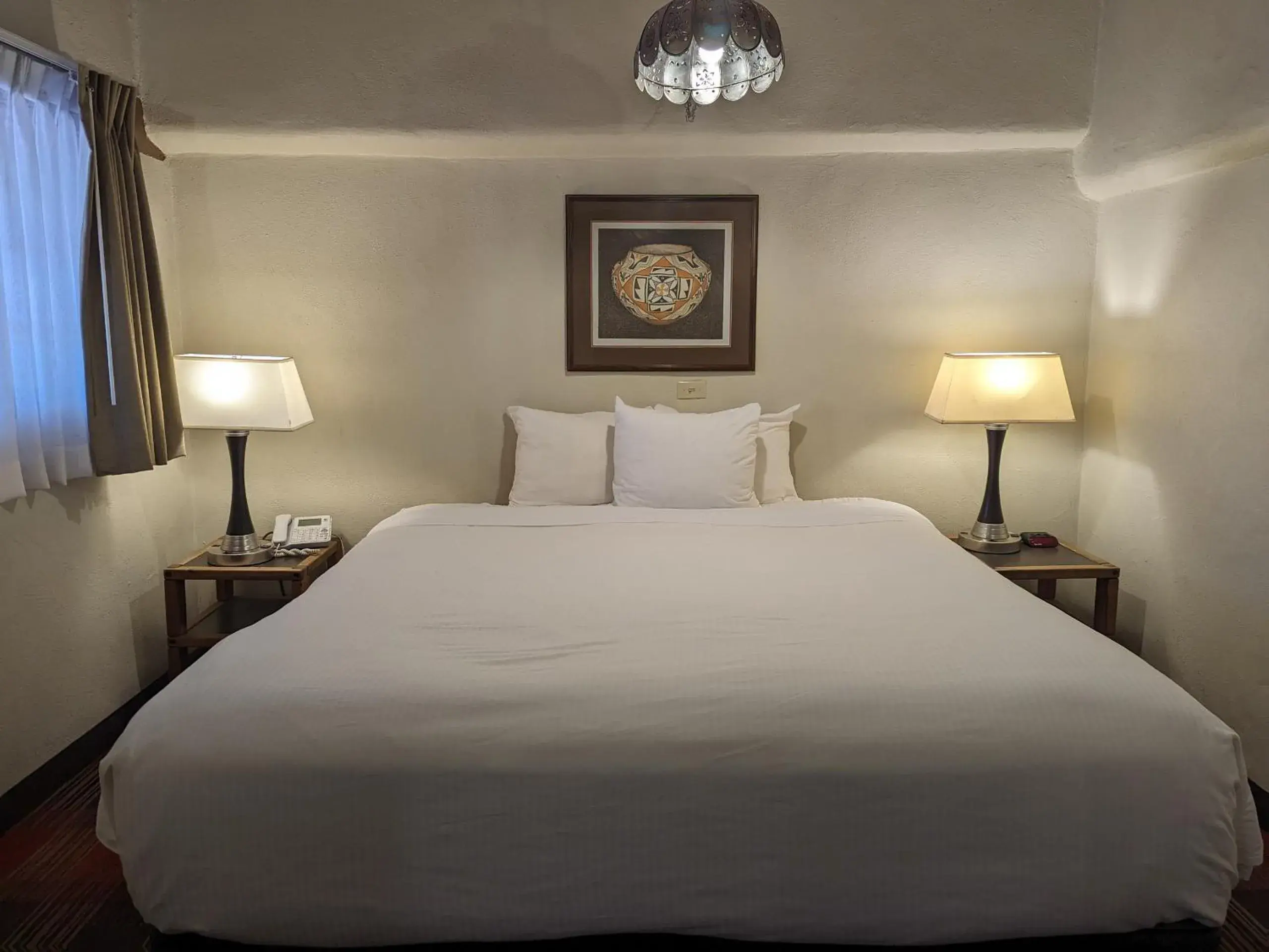 Bed in Sagebrush Inn & Suites Bed in Sagebrush Inn & Suites