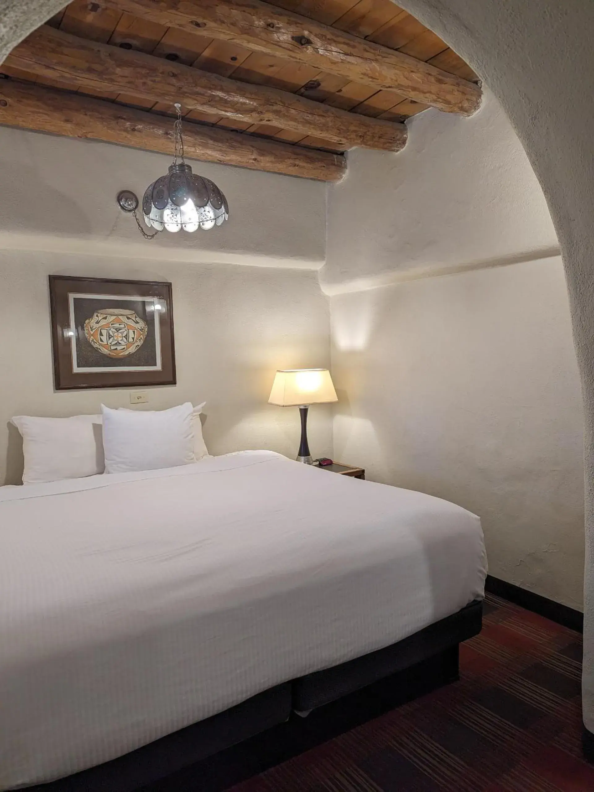 Bed in Sagebrush Inn & Suites Bed in Sagebrush Inn & Suites