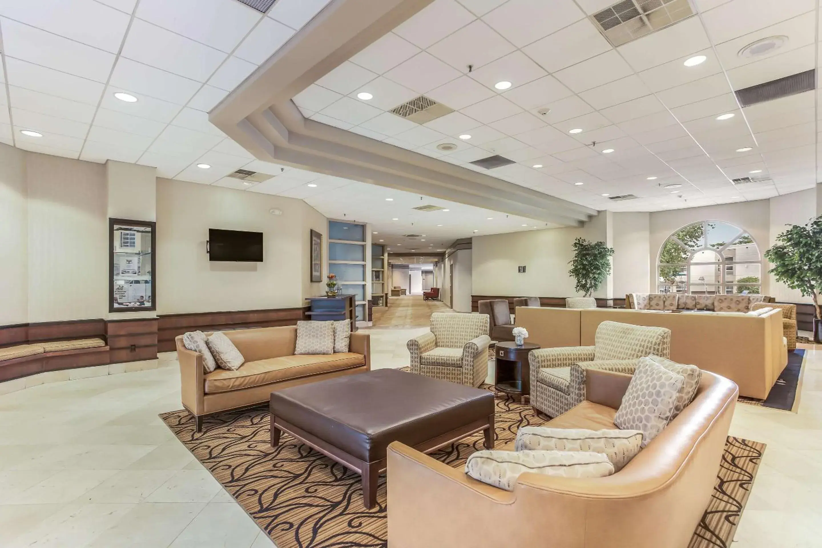 Burrstone Inn, an Ascend Collection Hotel Burrstone Inn, an Ascend Collection Hotel