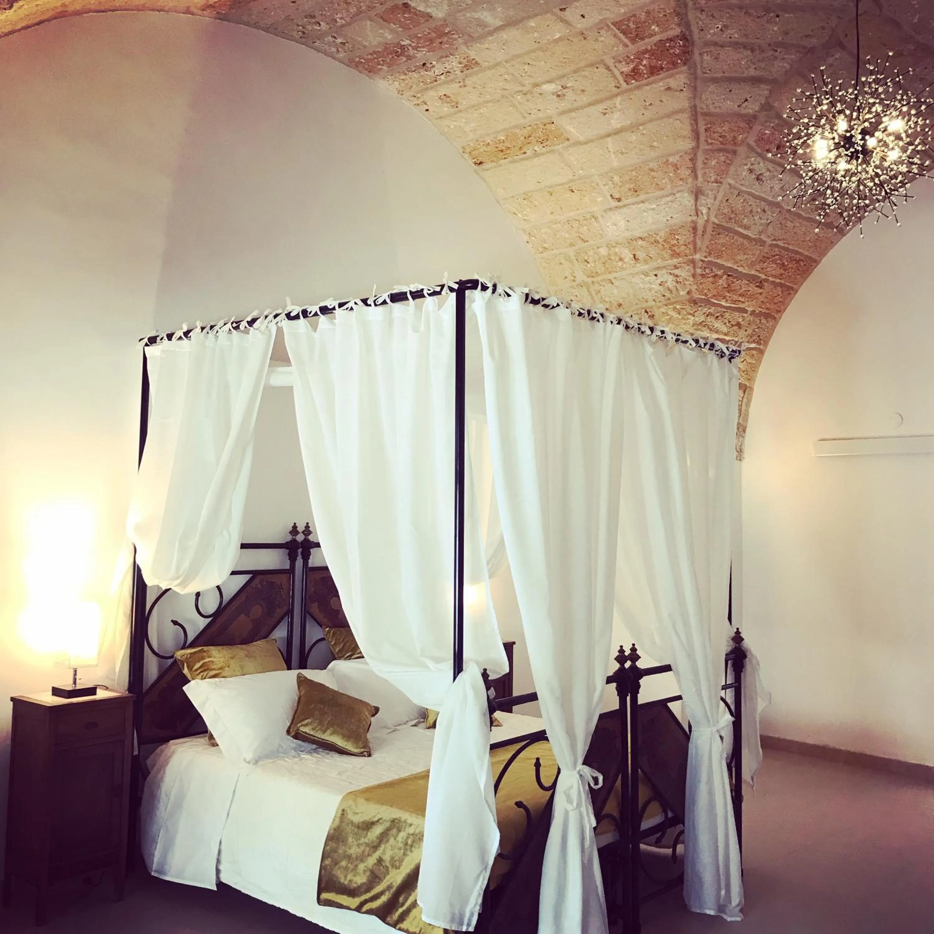 Bed in Donna Michelina dimora B&B