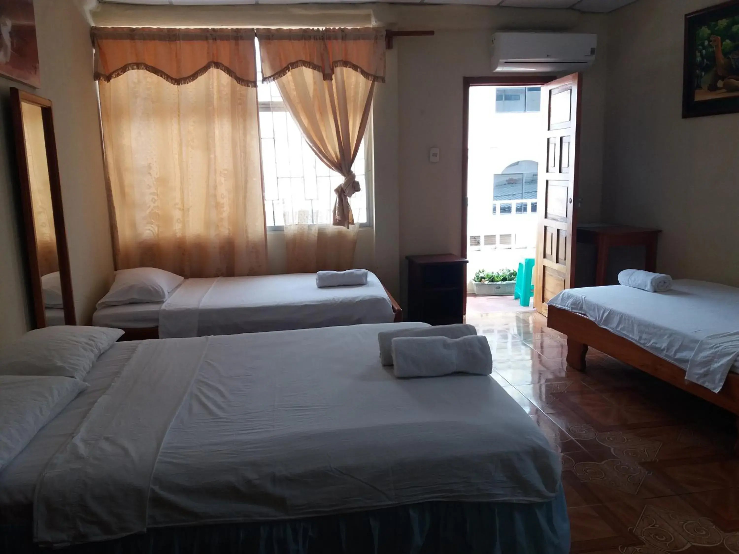 Classic Quadruple Room in Hostal Miconia Classic Quadruple Room in Hostal Miconia