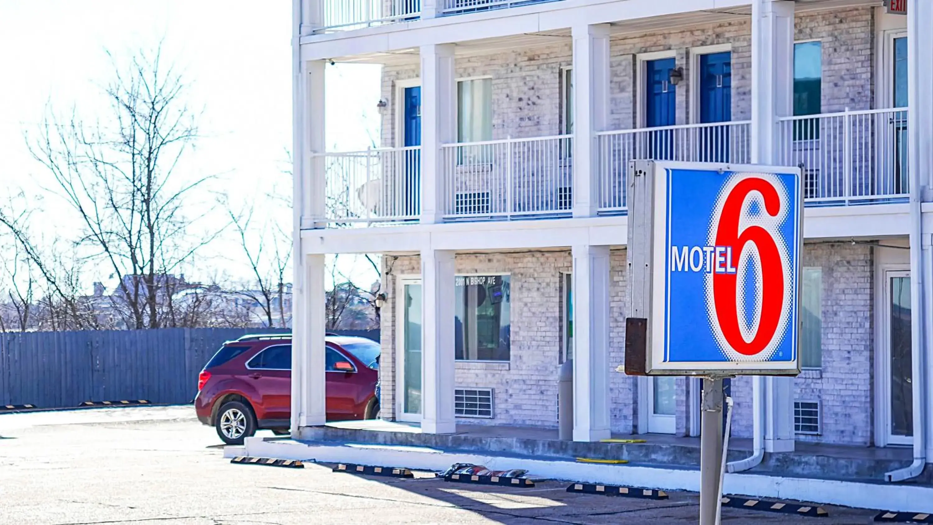 Facade/entrance in Motel 6-Rolla, MO Facade/entrance in Motel 6-Rolla, MO
