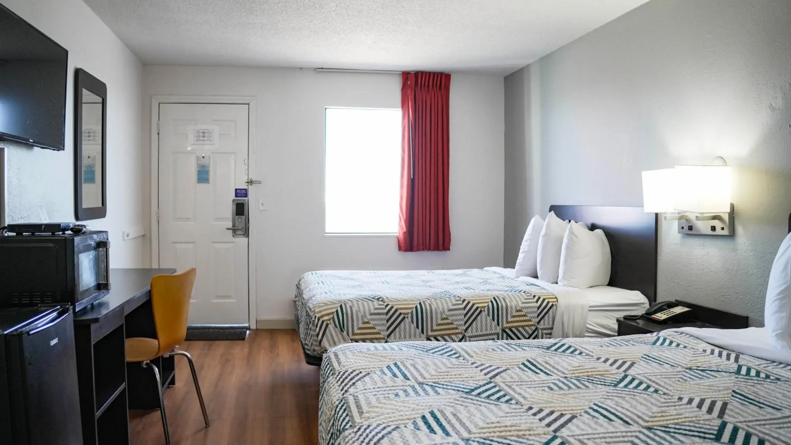 Bedroom, Bed in Motel 6-Rolla, MO Bedroom, Bed in Motel 6-Rolla, MO