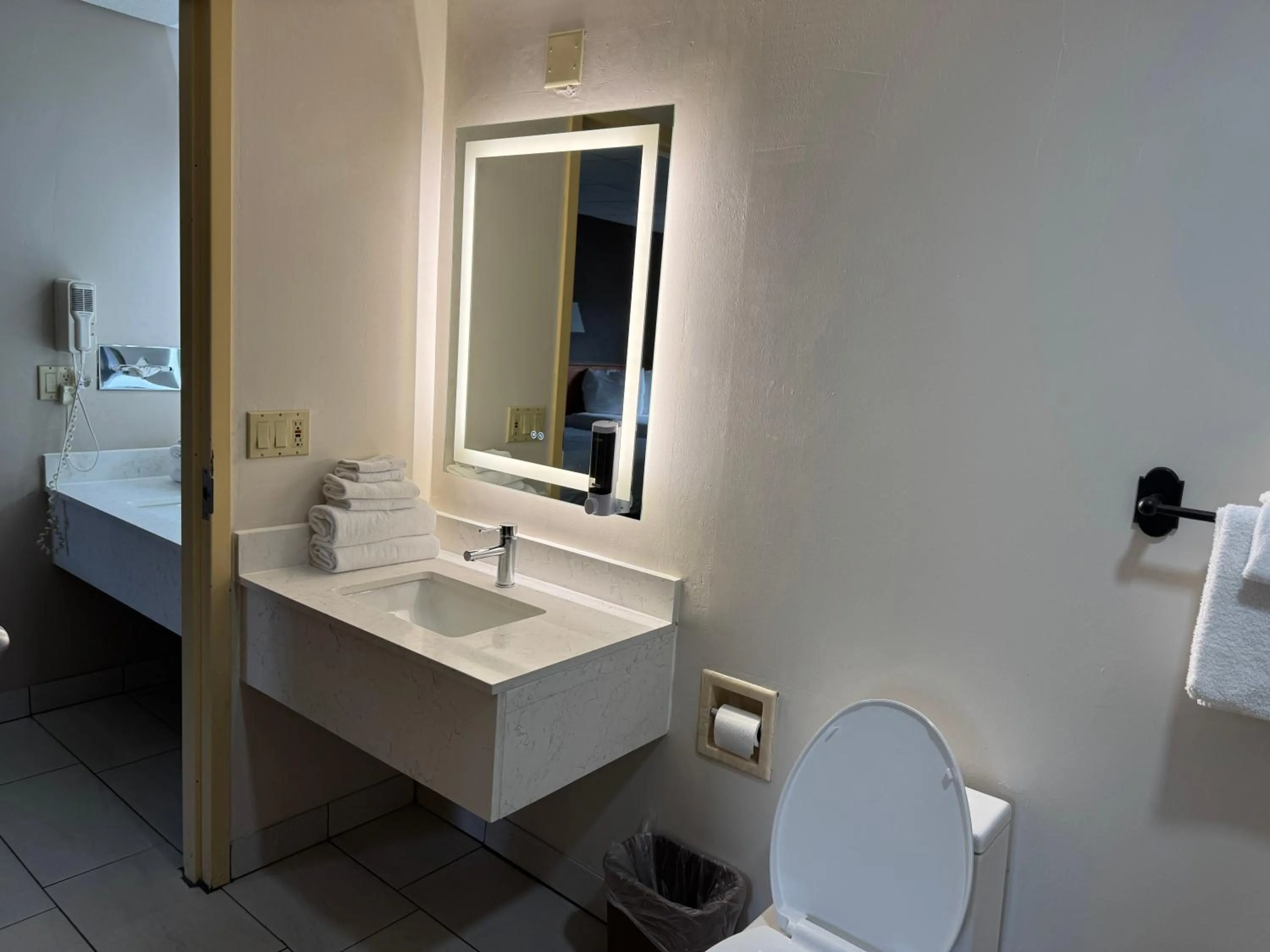 hair dryier in South Shore Inn