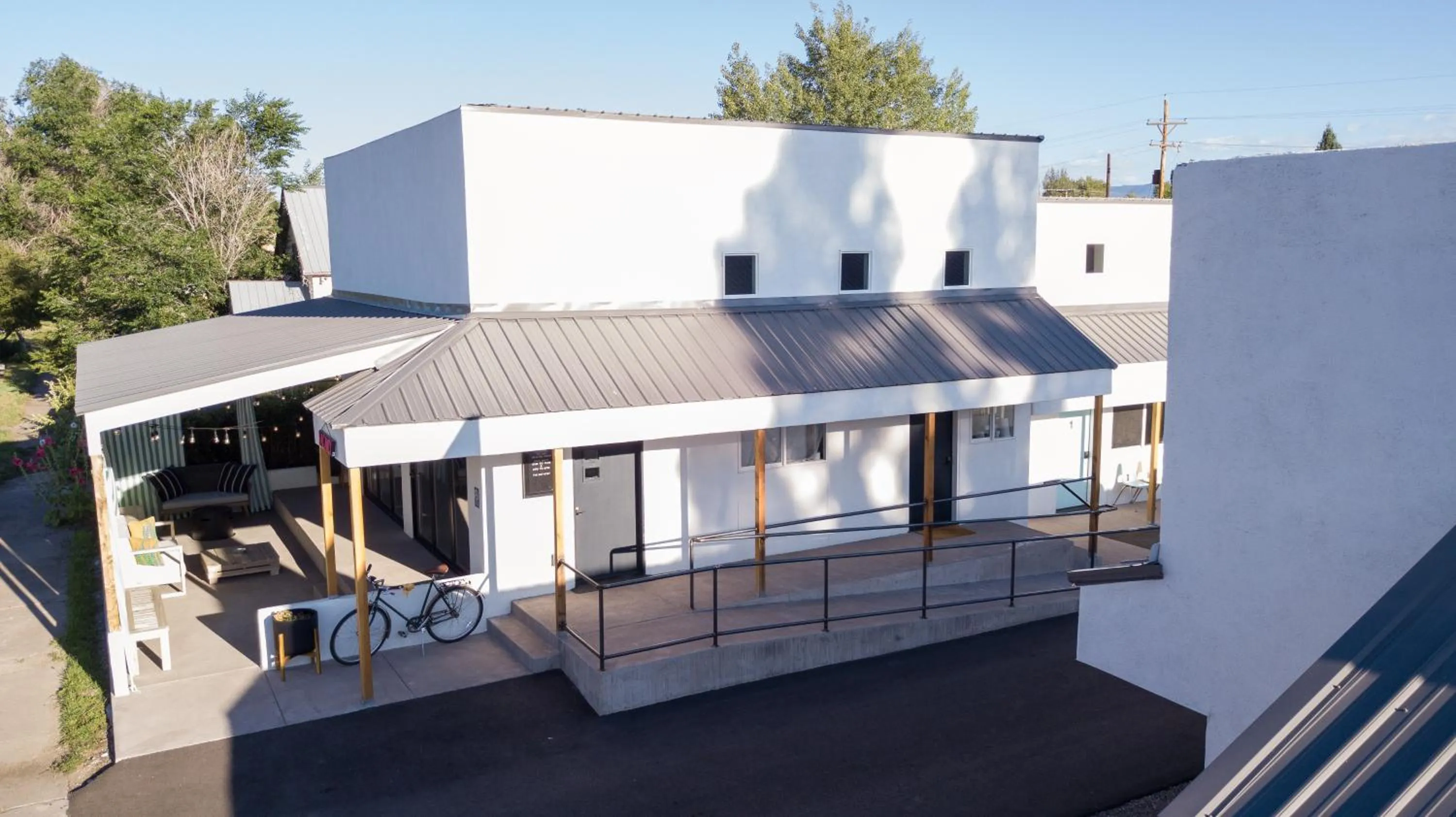 Property building in Mellow Moon Lodge