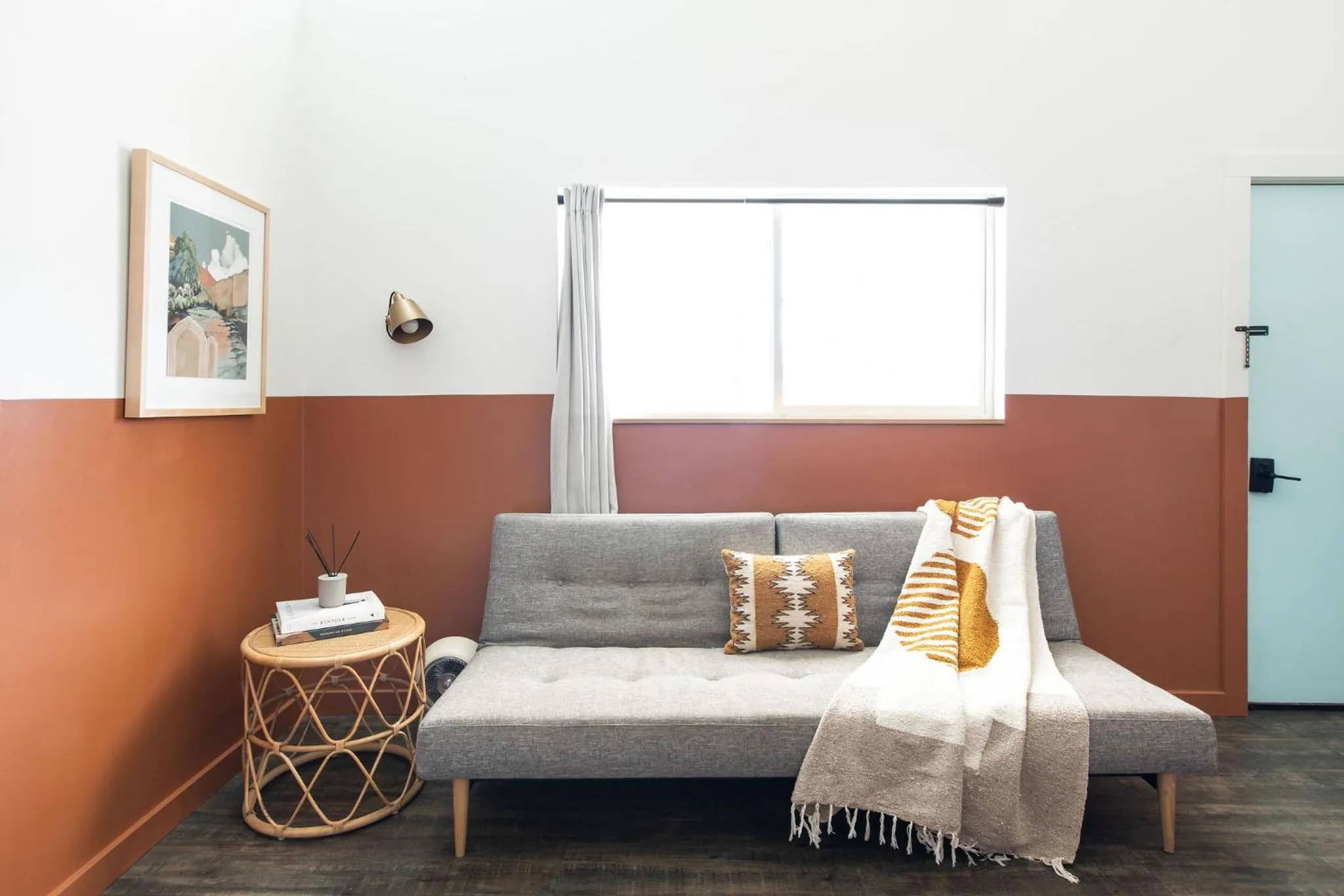 Living room, Bed in Mellow Moon Lodge