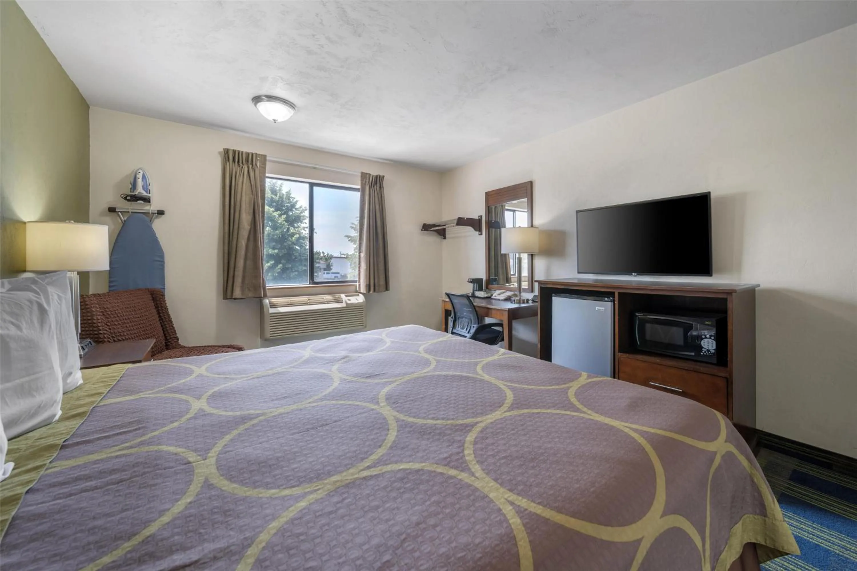 Bedroom, Bed in SureStay by Best Western Walla Walla