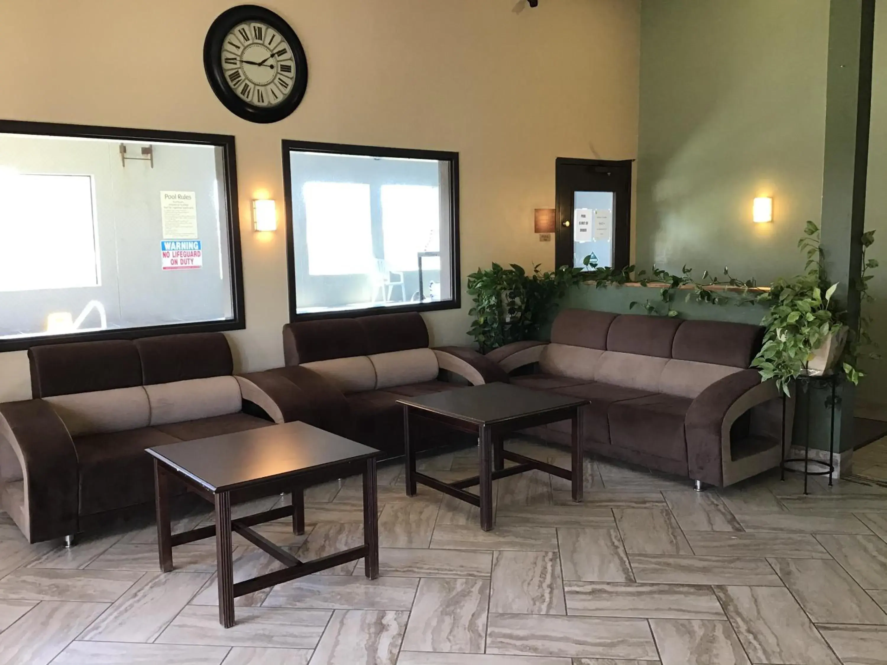 Lobby or reception in Super 8 by Wyndham Walla Walla Lobby or reception in Super 8 by Wyndham Walla Walla