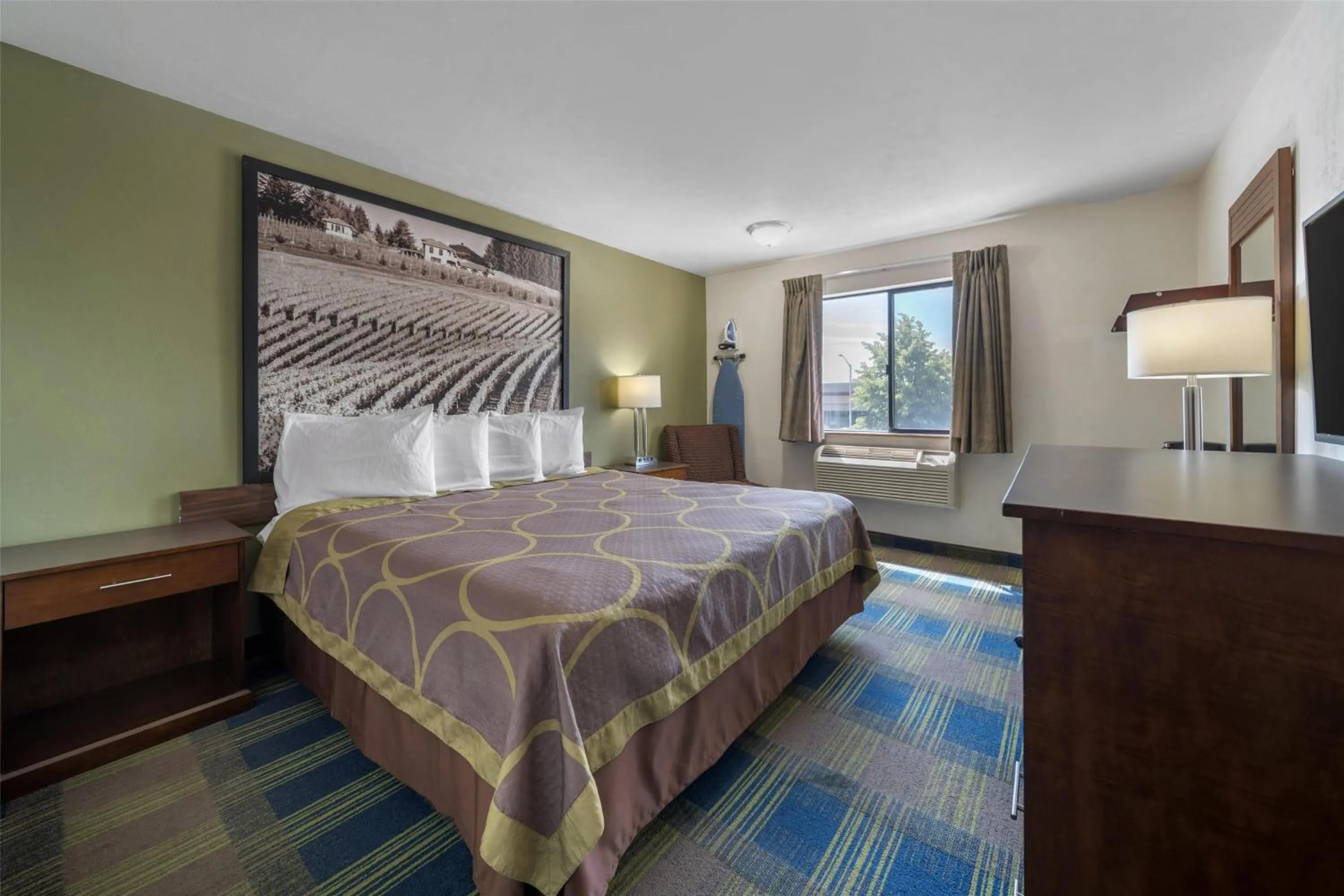 Bedroom, Bed in SureStay by Best Western Walla Walla