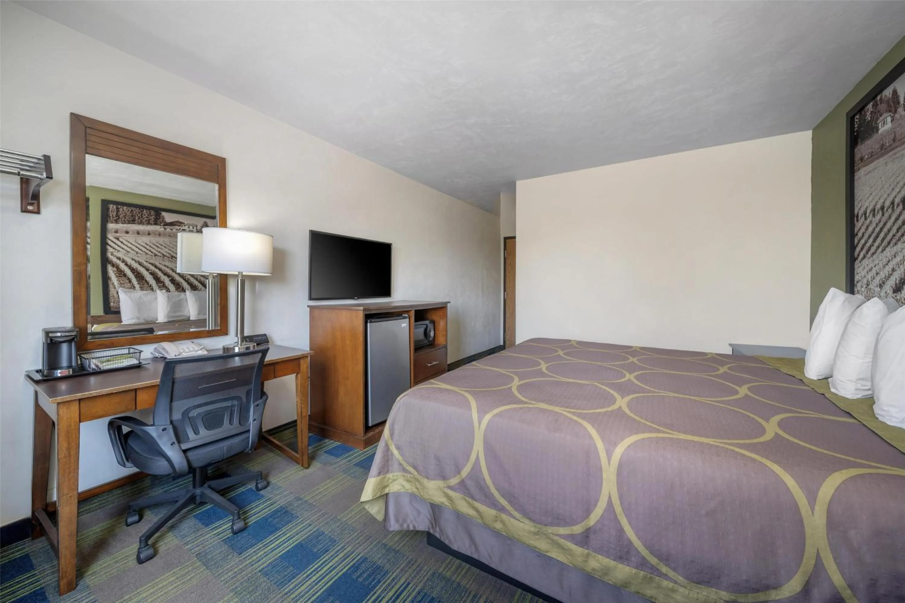 Bedroom, Bed in SureStay by Best Western Walla Walla