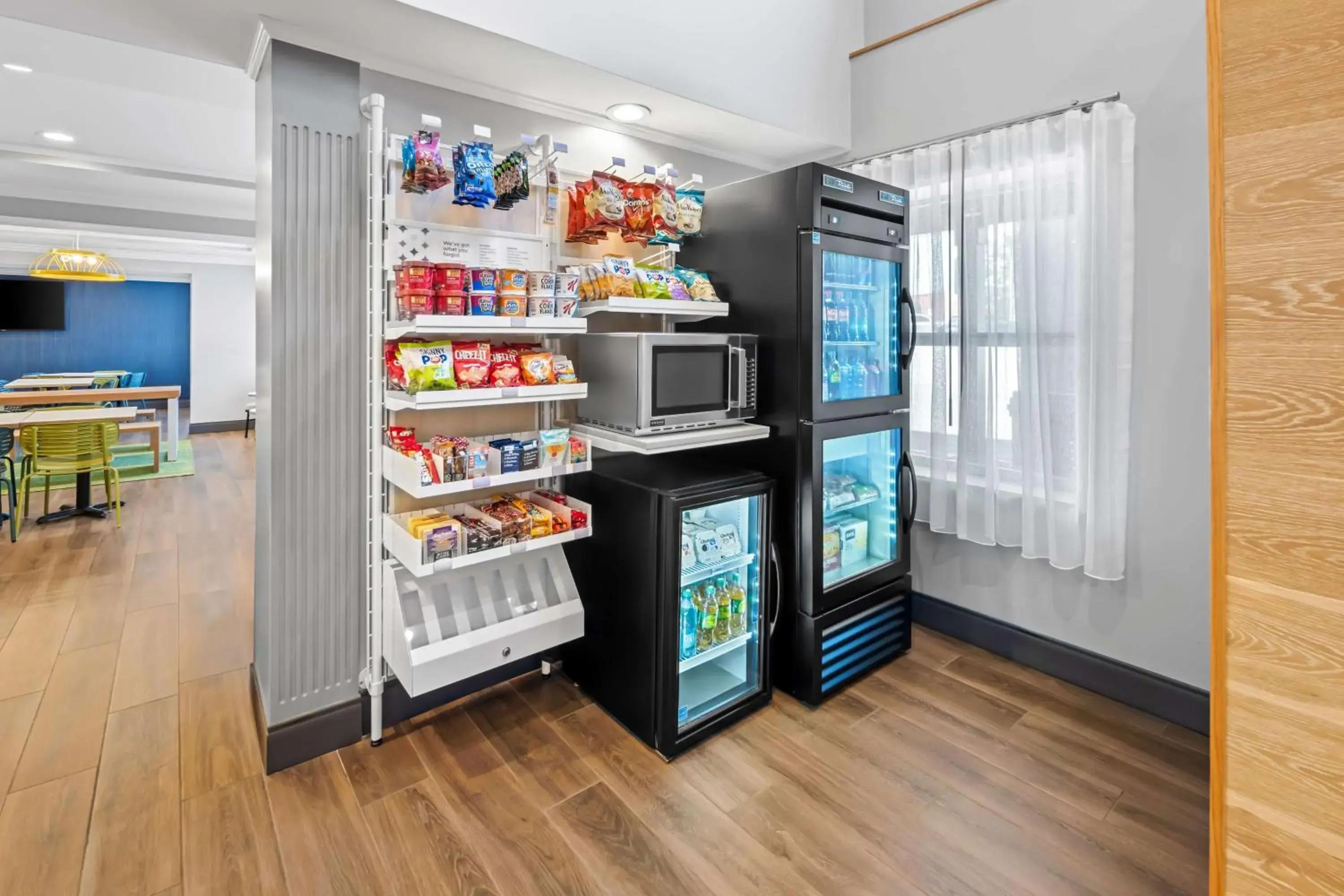 Restaurant/places to eat in Spark By Hilton Woodbridge Restaurant/places to eat in Spark By Hilton Woodbridge