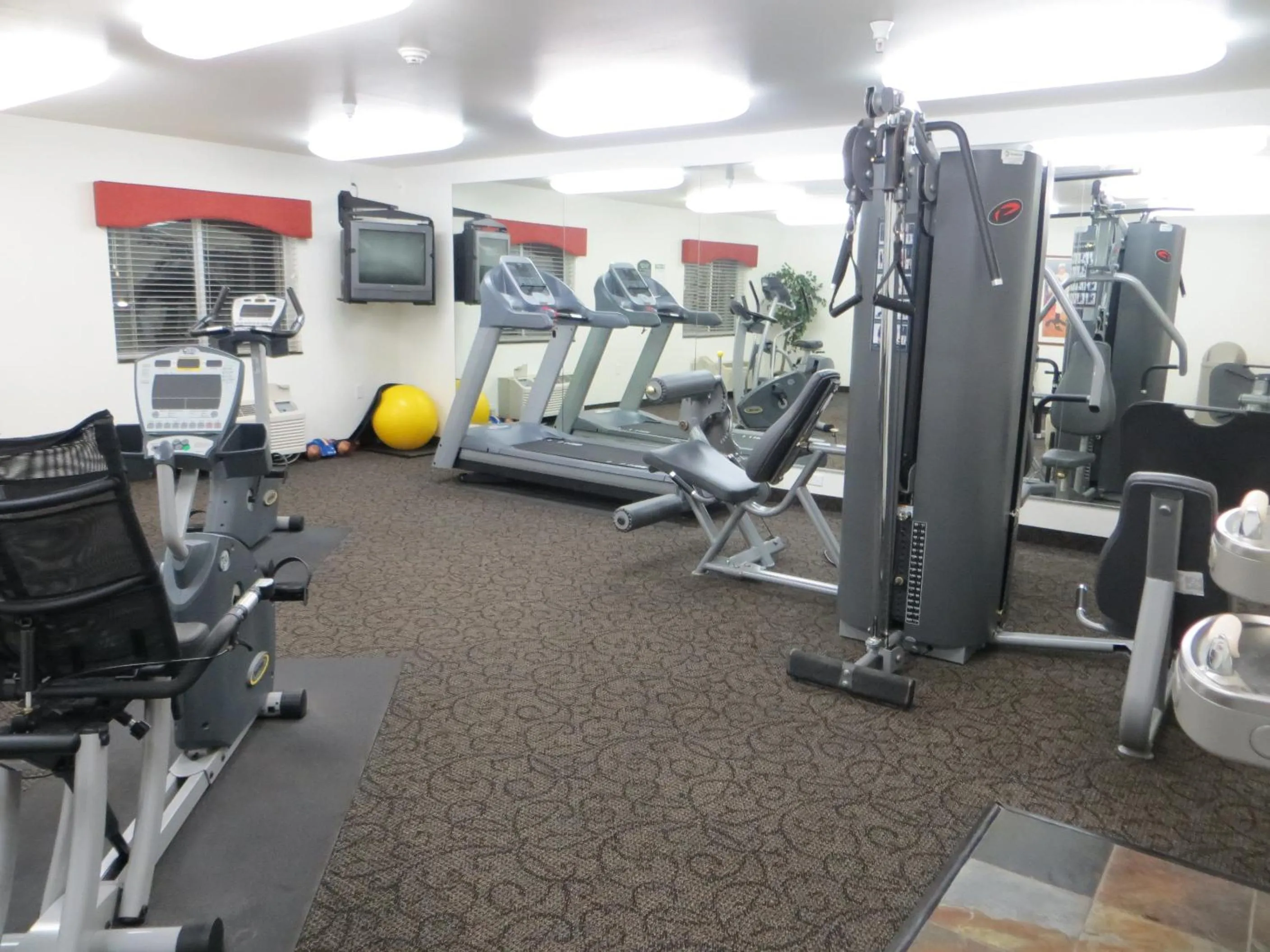 Fitness centre/facilities in Baymont by Wyndham Fremont
