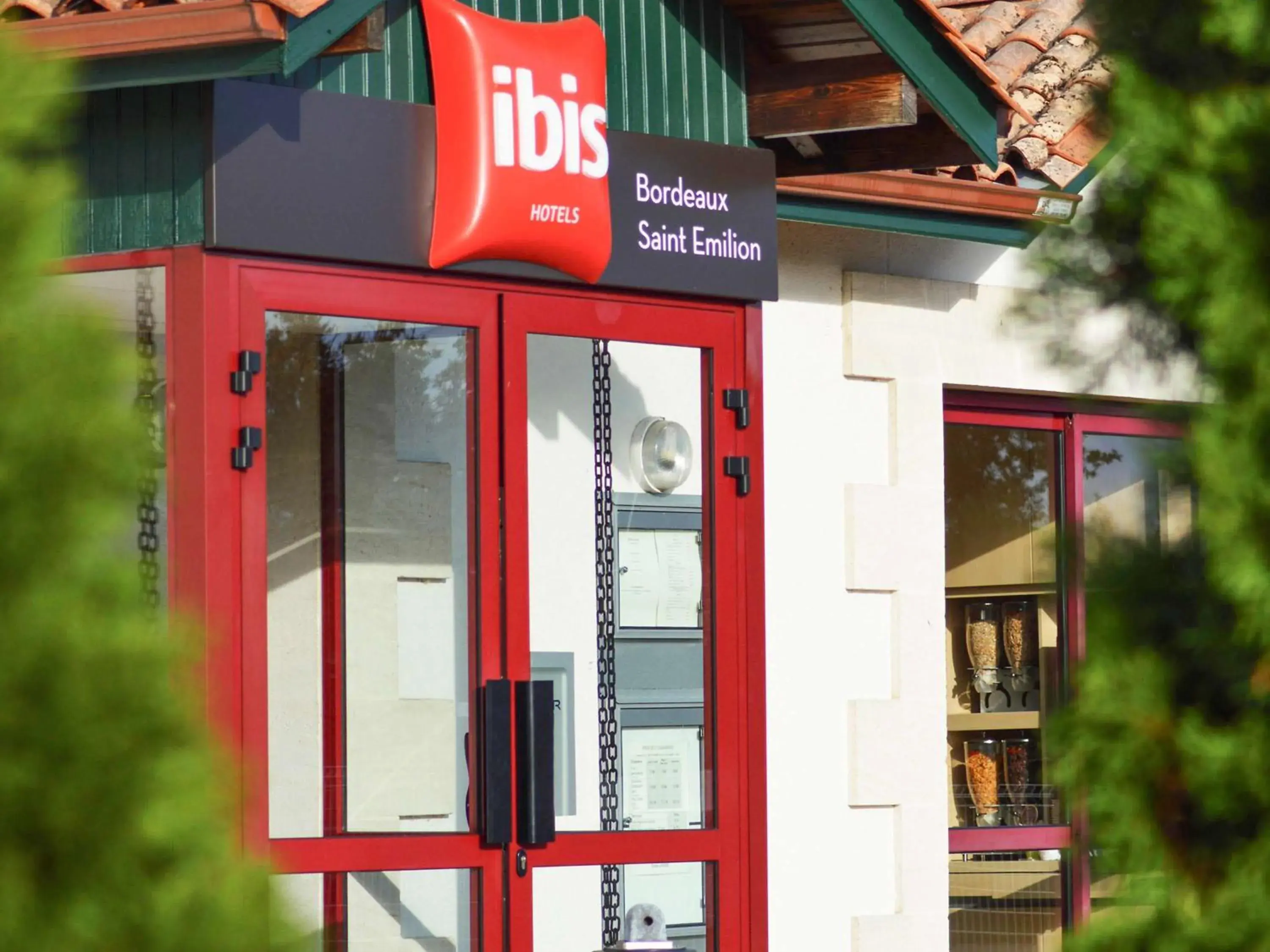 Property building in ibis Bordeaux Saint Emilion Property building in ibis Bordeaux Saint Emilion