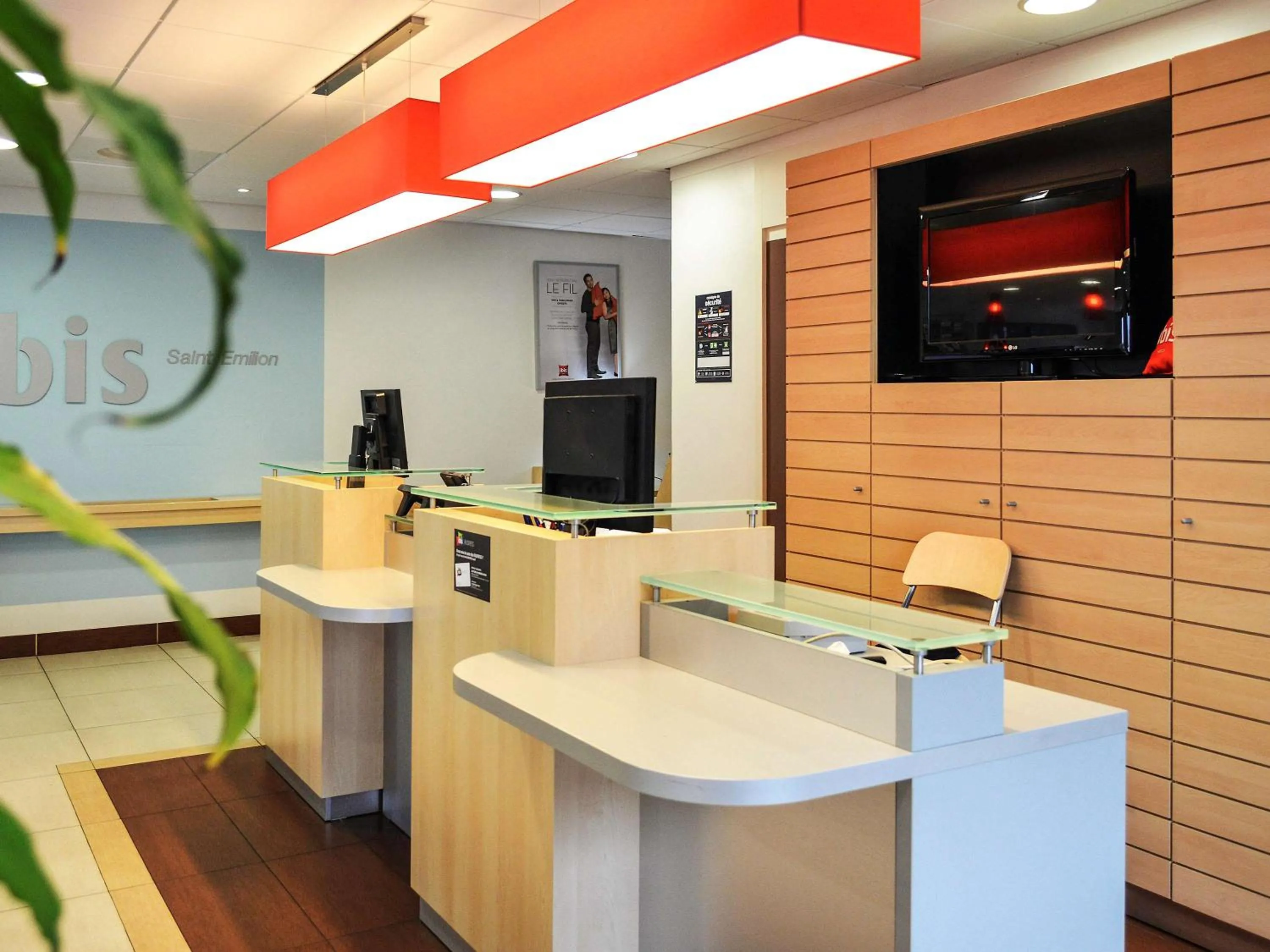 Property building in ibis Bordeaux Saint Emilion