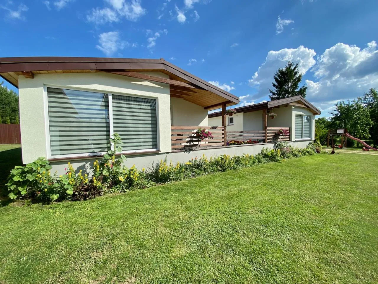 Property building in Domki u Grażyny Mikołajki