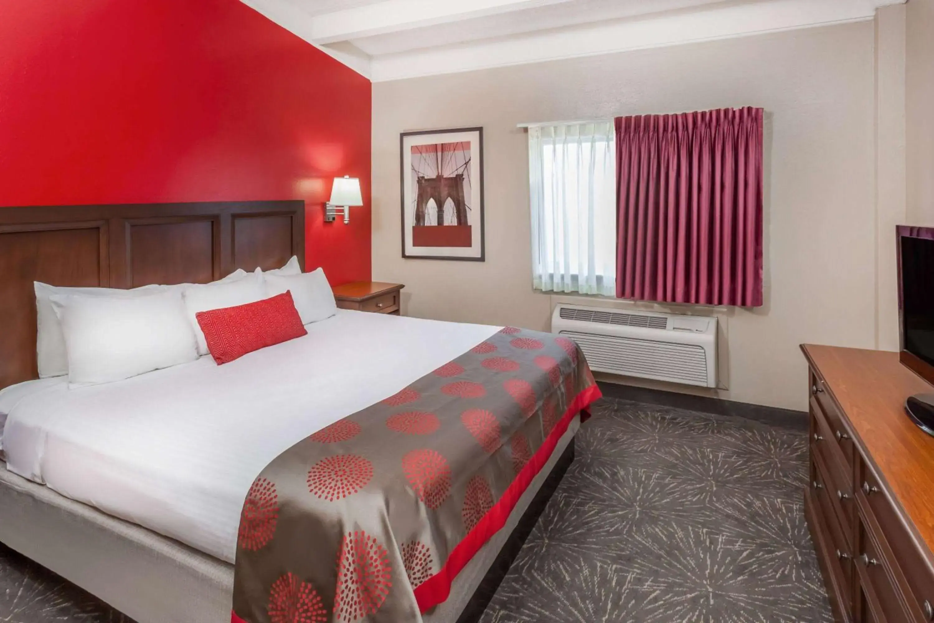 Photo of the whole room, Bed in Ramada by Wyndham Hammond Hotel & Conference Center Photo of the whole room, Bed in Ramada by Wyndham Hammond Hotel & Conference Center