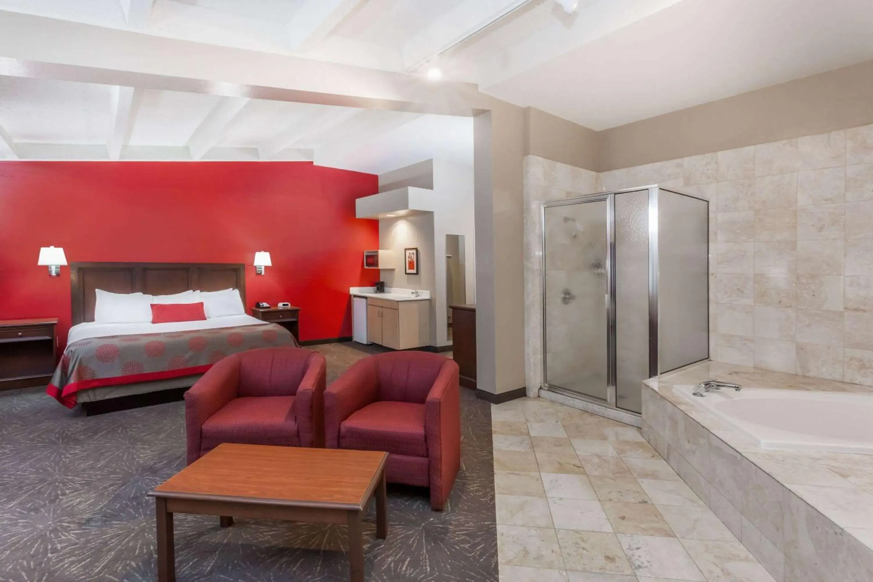 Superior King Studio Suite - Non-Smoking in Ramada by Wyndham Hammond Hotel & Conference Center Superior King Studio Suite - Non-Smoking in Ramada by Wyndham Hammond Hotel & Conference Center