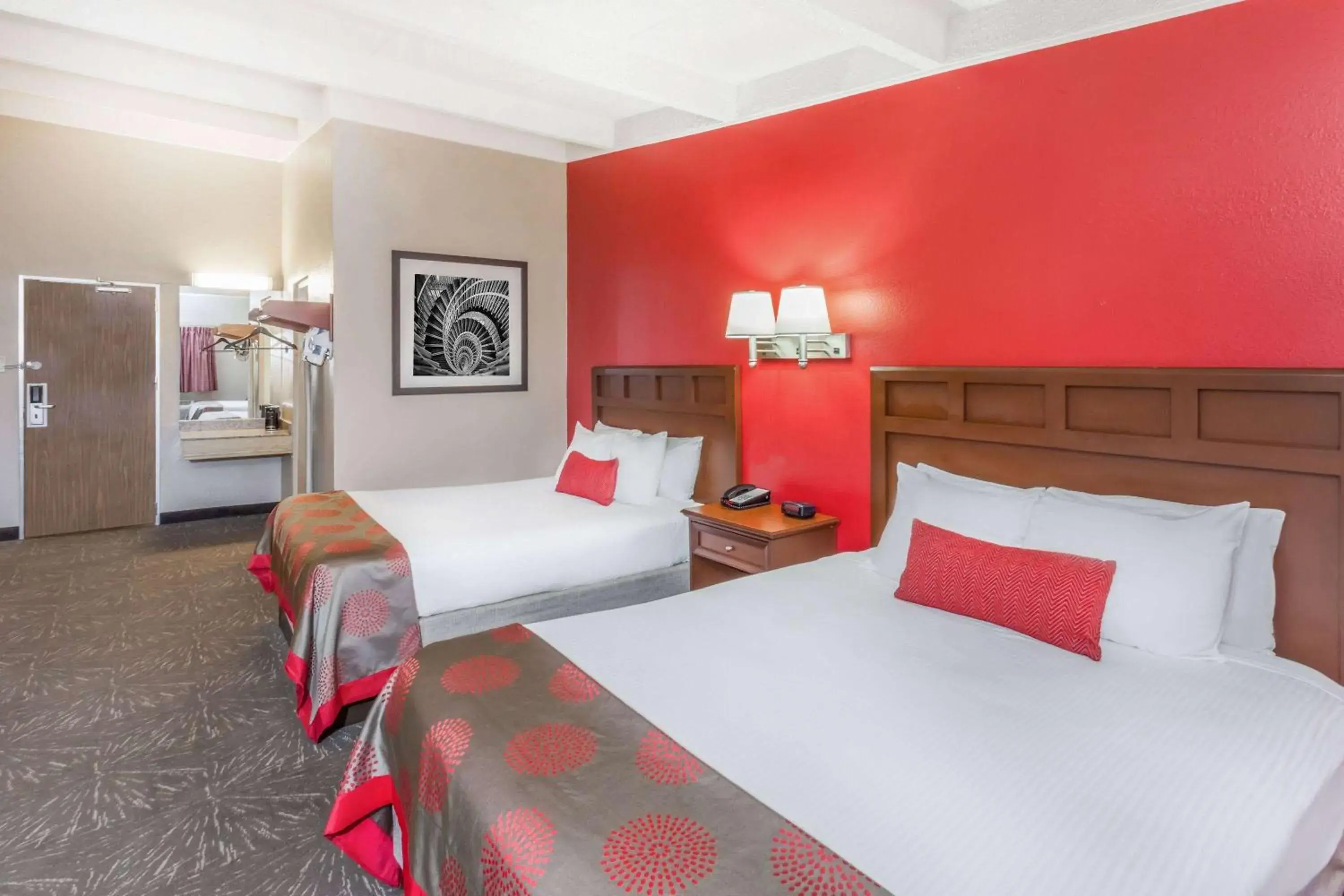 Photo of the whole room, Bed in Ramada by Wyndham Hammond Hotel & Conference Center Photo of the whole room, Bed in Ramada by Wyndham Hammond Hotel & Conference Center