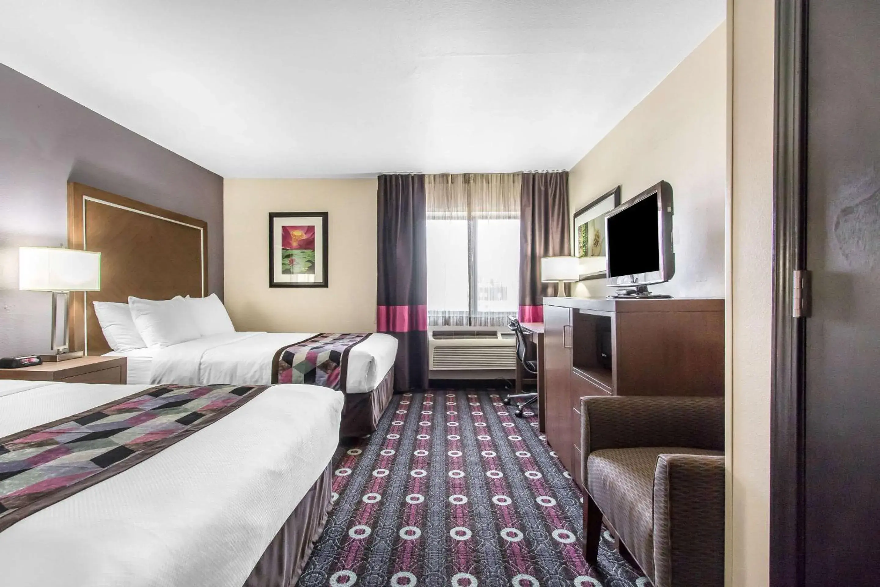 Double Room with Two Double Beds - Non-Smoking in Comfort Inn Tulsa Midtown Double Room with Two Double Beds - Non-Smoking in Comfort Inn Tulsa Midtown