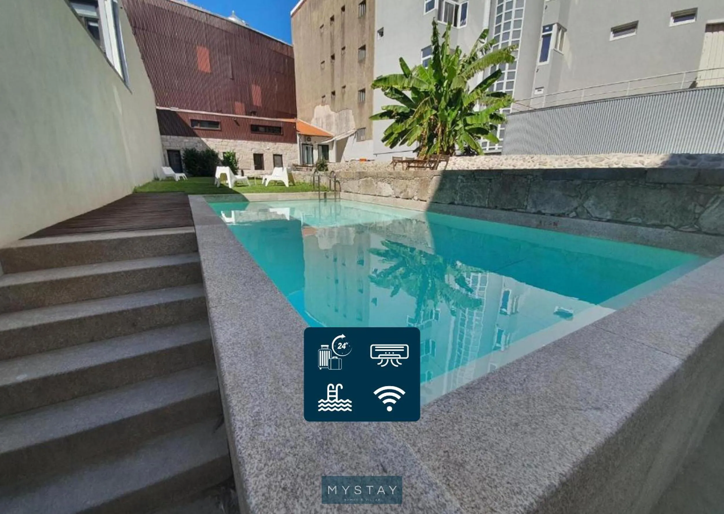 Pool view in MyStay Porto - Urban Collection